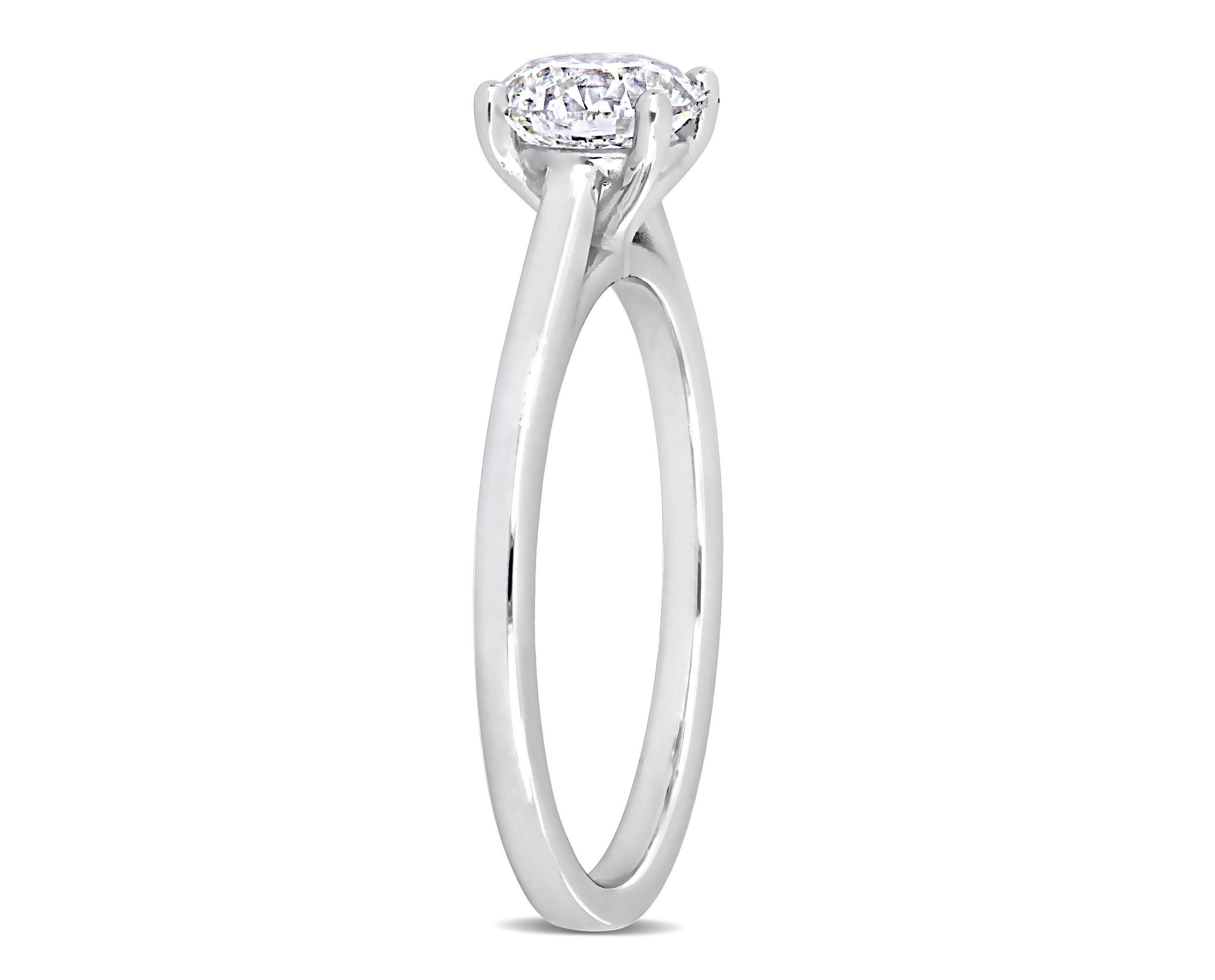 1 ct. t.w. Diamond Solitaire Engagement Ring in Platinum