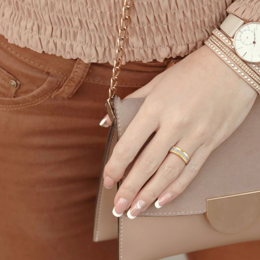 Center Motif Ladies Wedding Band in 14K 2-Tone Gold