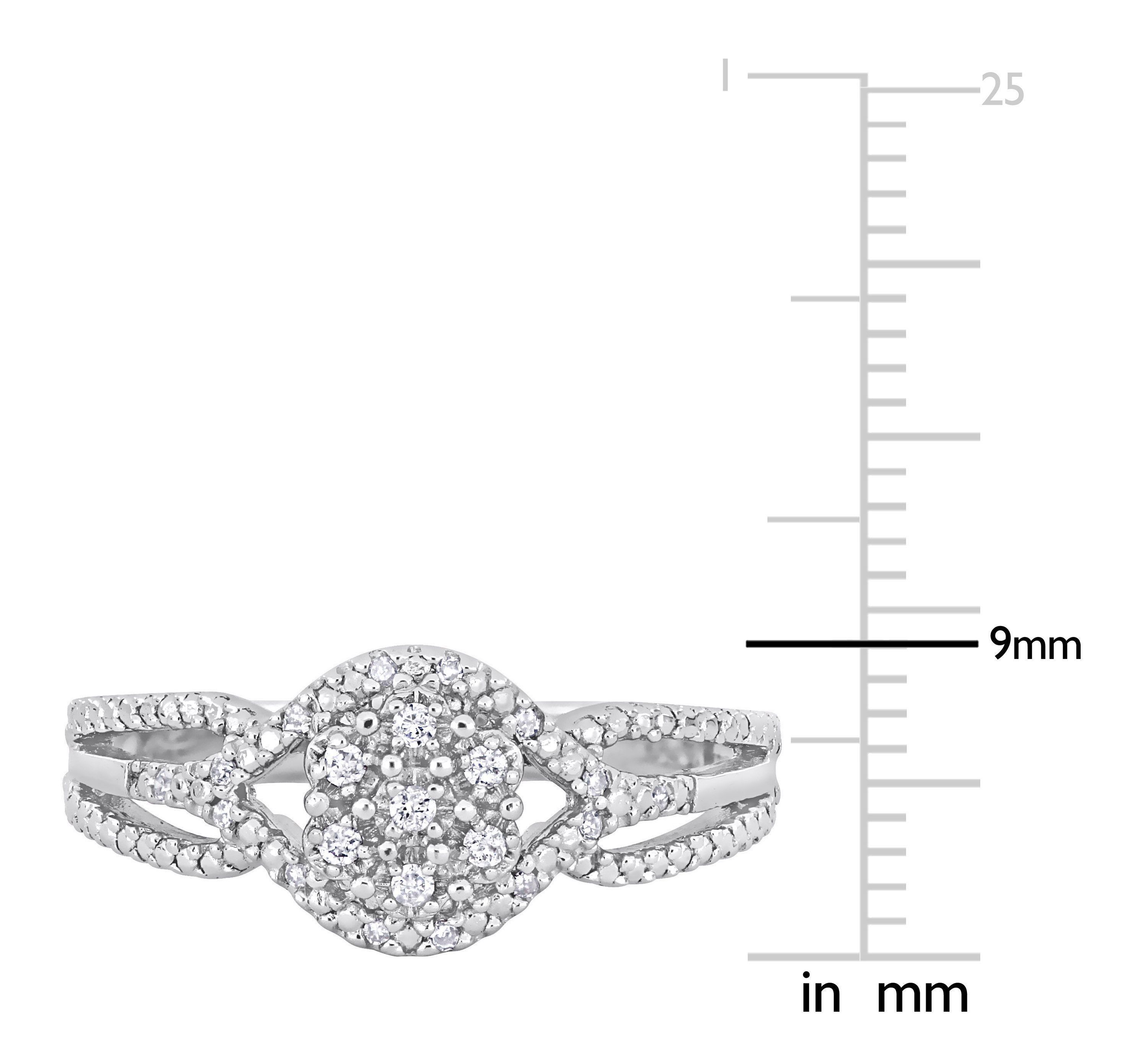 1/10 CT TW Diamond Cluster Ring in Sterling Silver