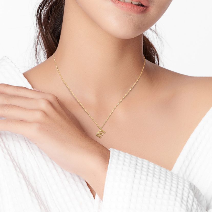 Initial Pendant with Chain in 14k Yellow Gold