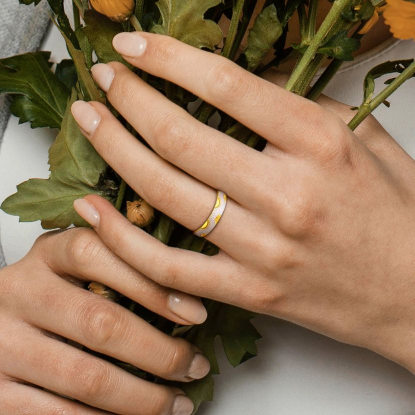 4MM Textured Wedding Band in 2-Tone 14K Gold