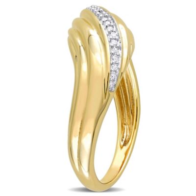 1/10 ct. t.w. Diamond Curved Wave Ring 14K Yellow Gold