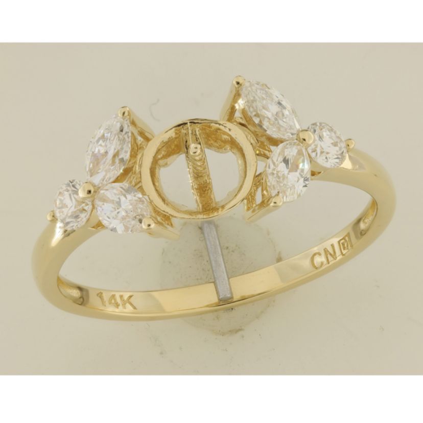 Diamond & 9-9.5mm Freshwater Cultured Pearl Ring in 14K Yellow Gold