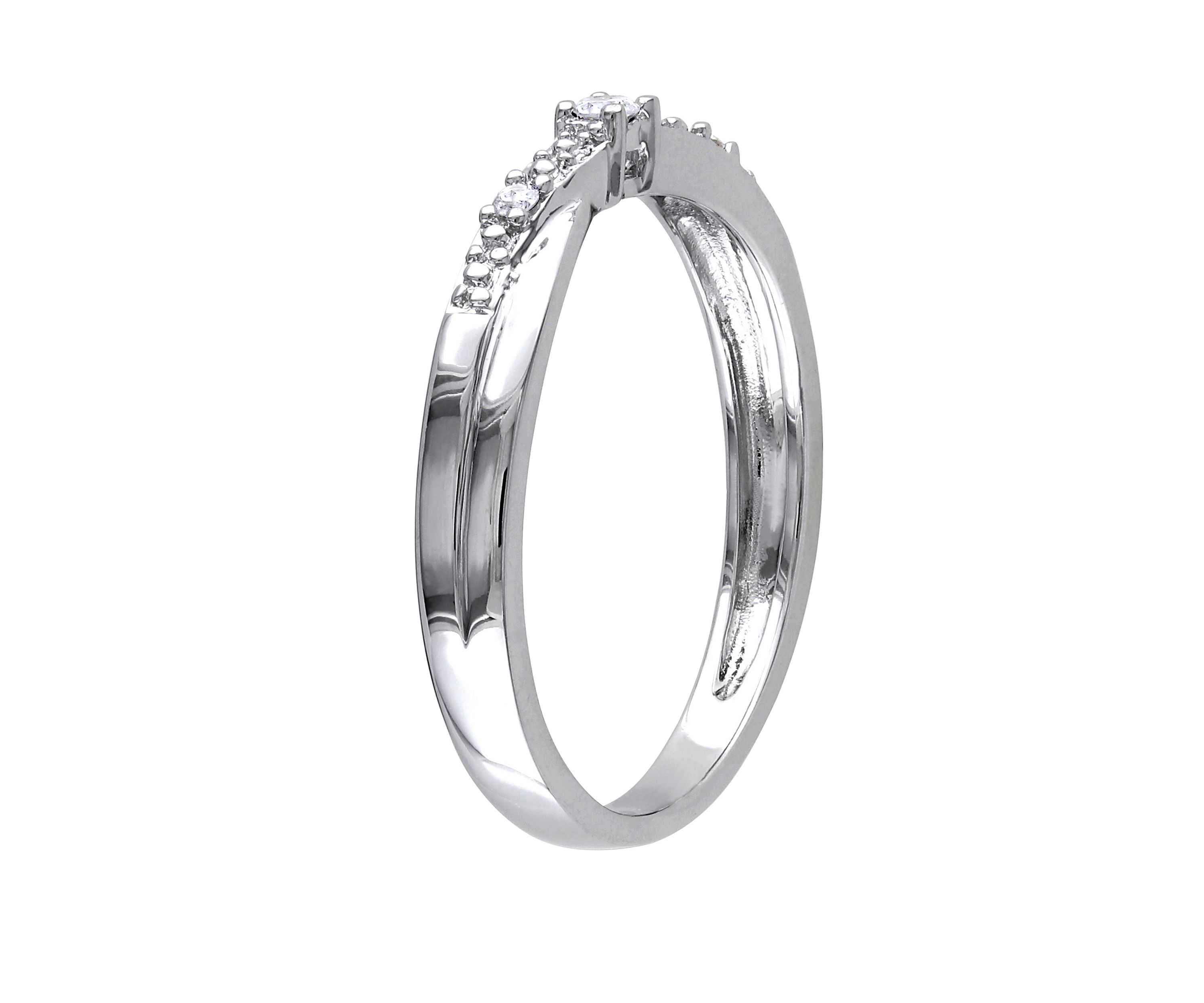  1/10 ct. t.w. Diamond Accent Promise Ring in 10k White Gold