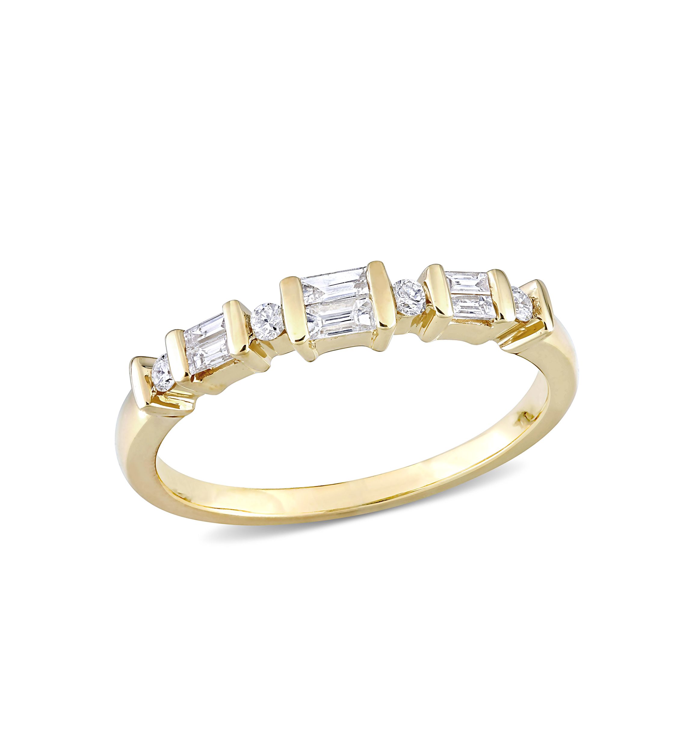 1/4 ct. t.w. Diamond Anniversary Band in 10K Yellow Gold