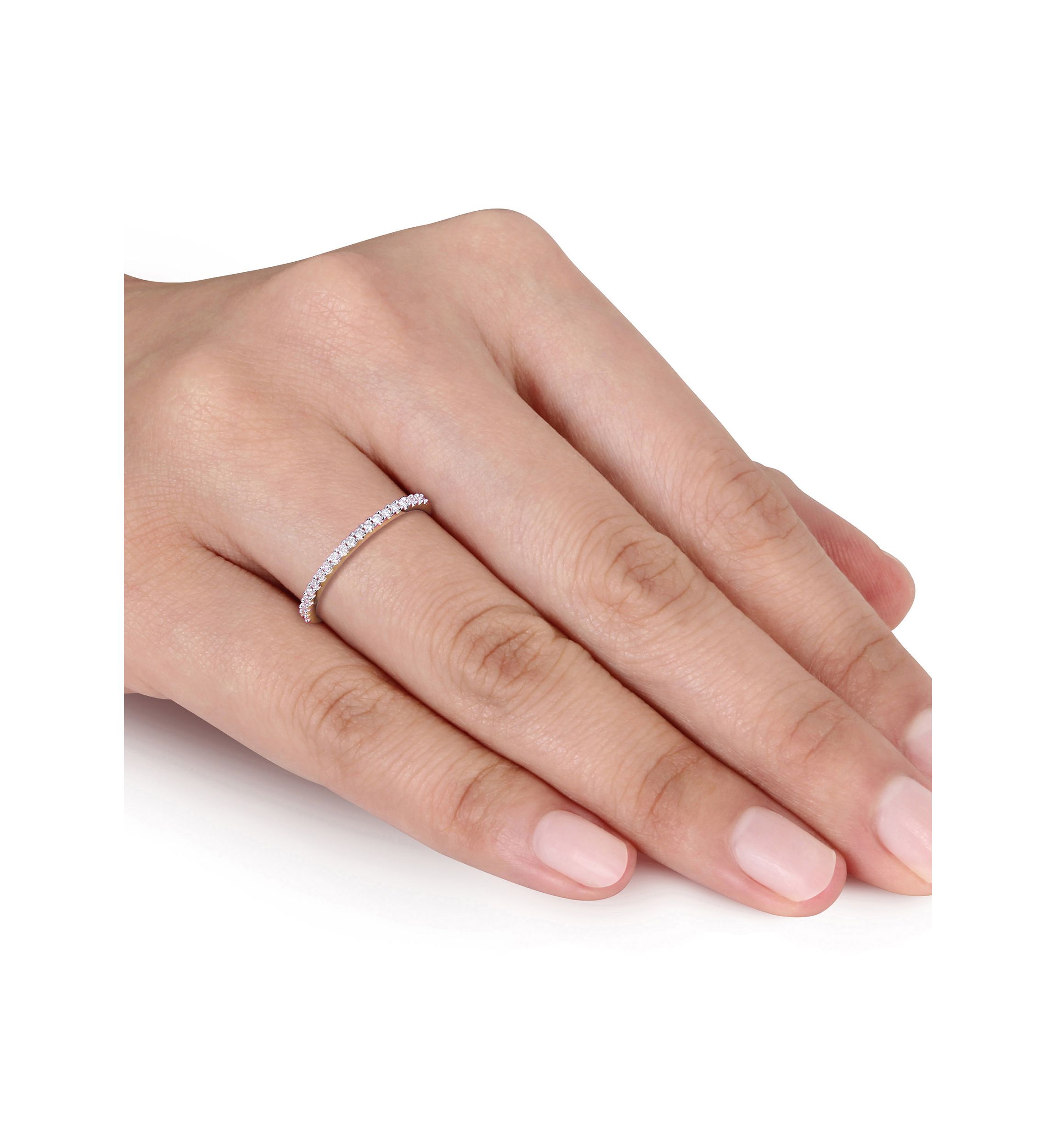 1/5 ct. t.w. Diamond Anniversary Band in 10K Yellow Gold