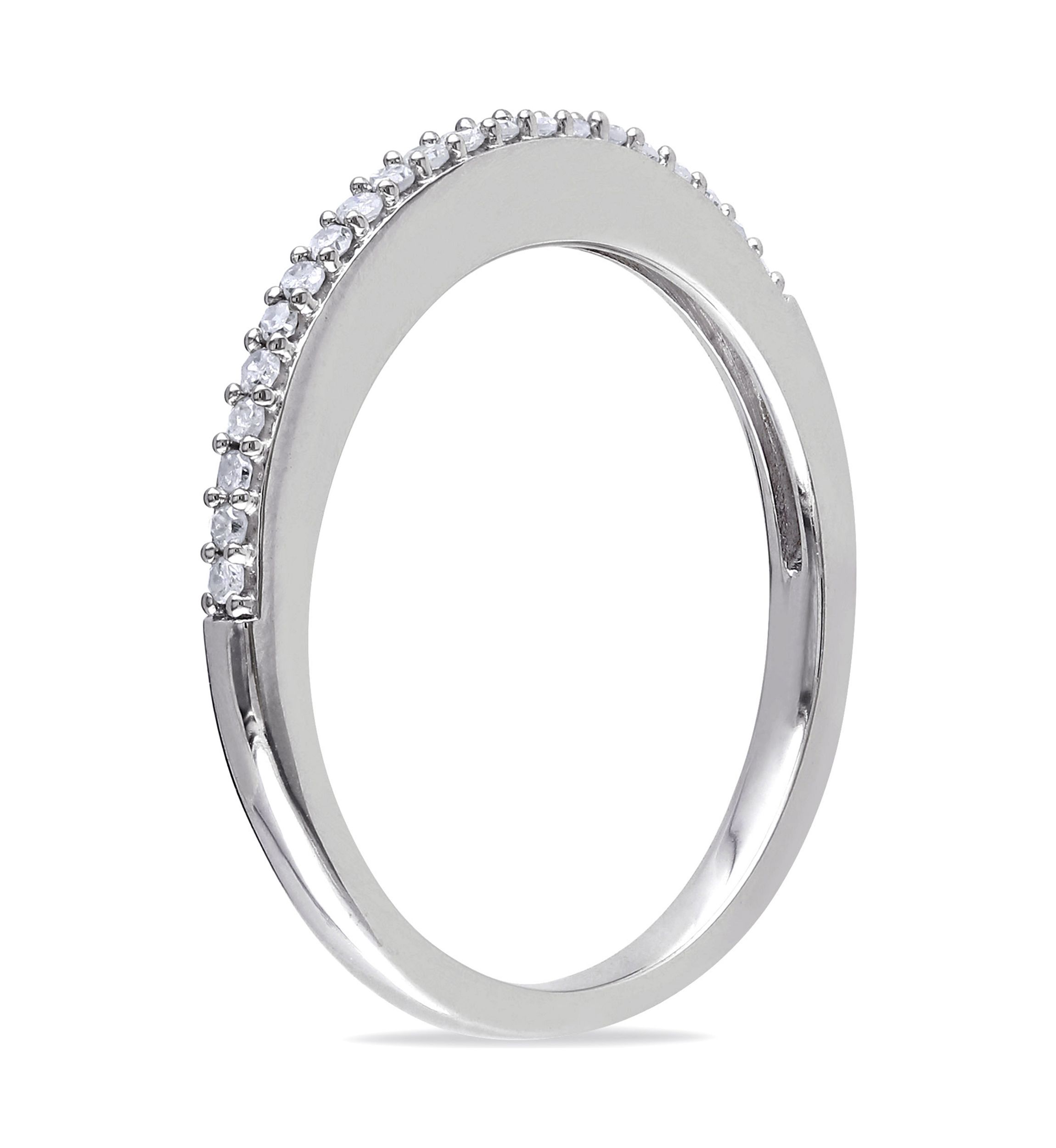 1/10 ct. t.w. Diamond Wedding Band in 10K White Gold