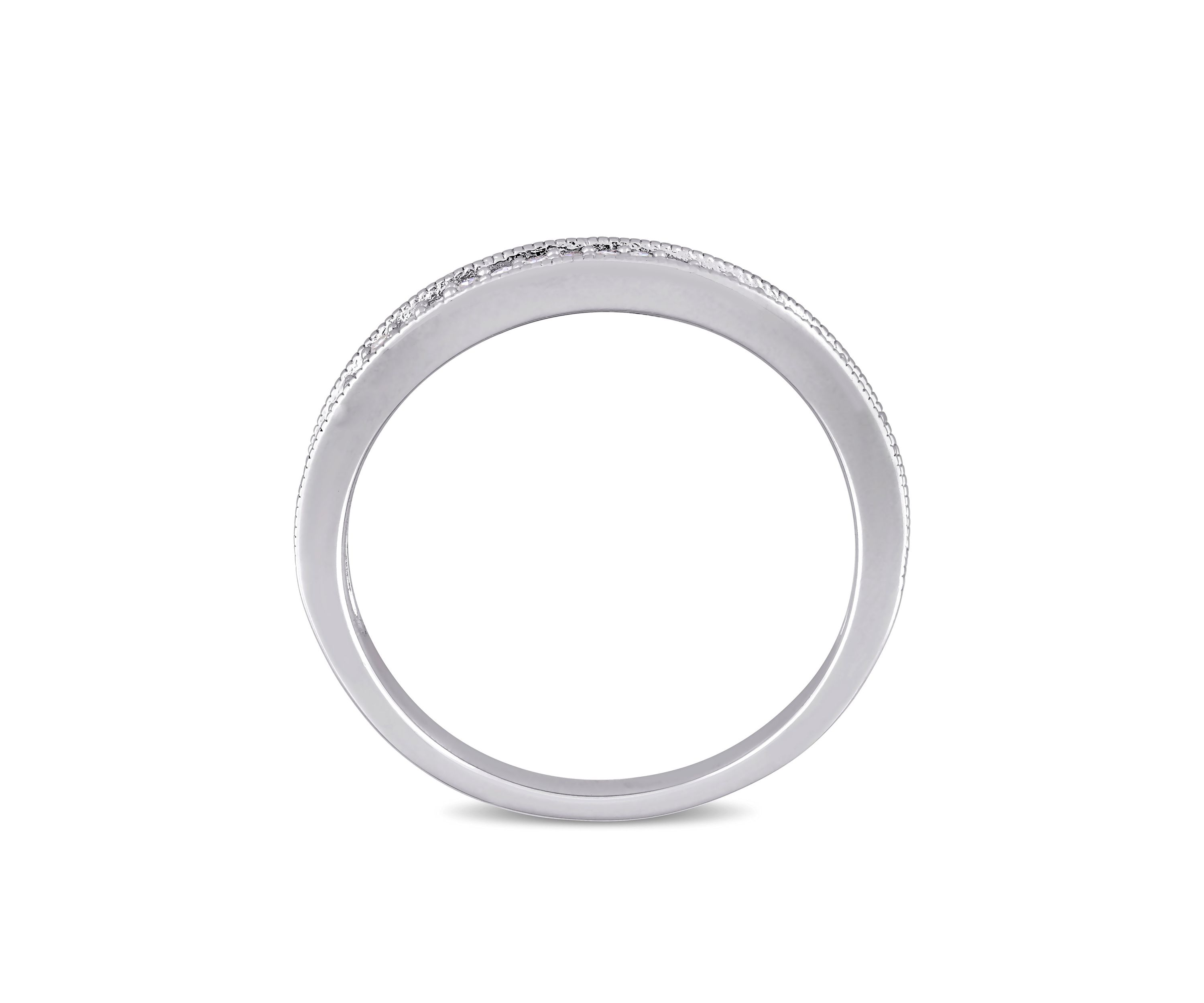 1/8 ct. t.w. Diamond Wedding Band in Sterling Silver