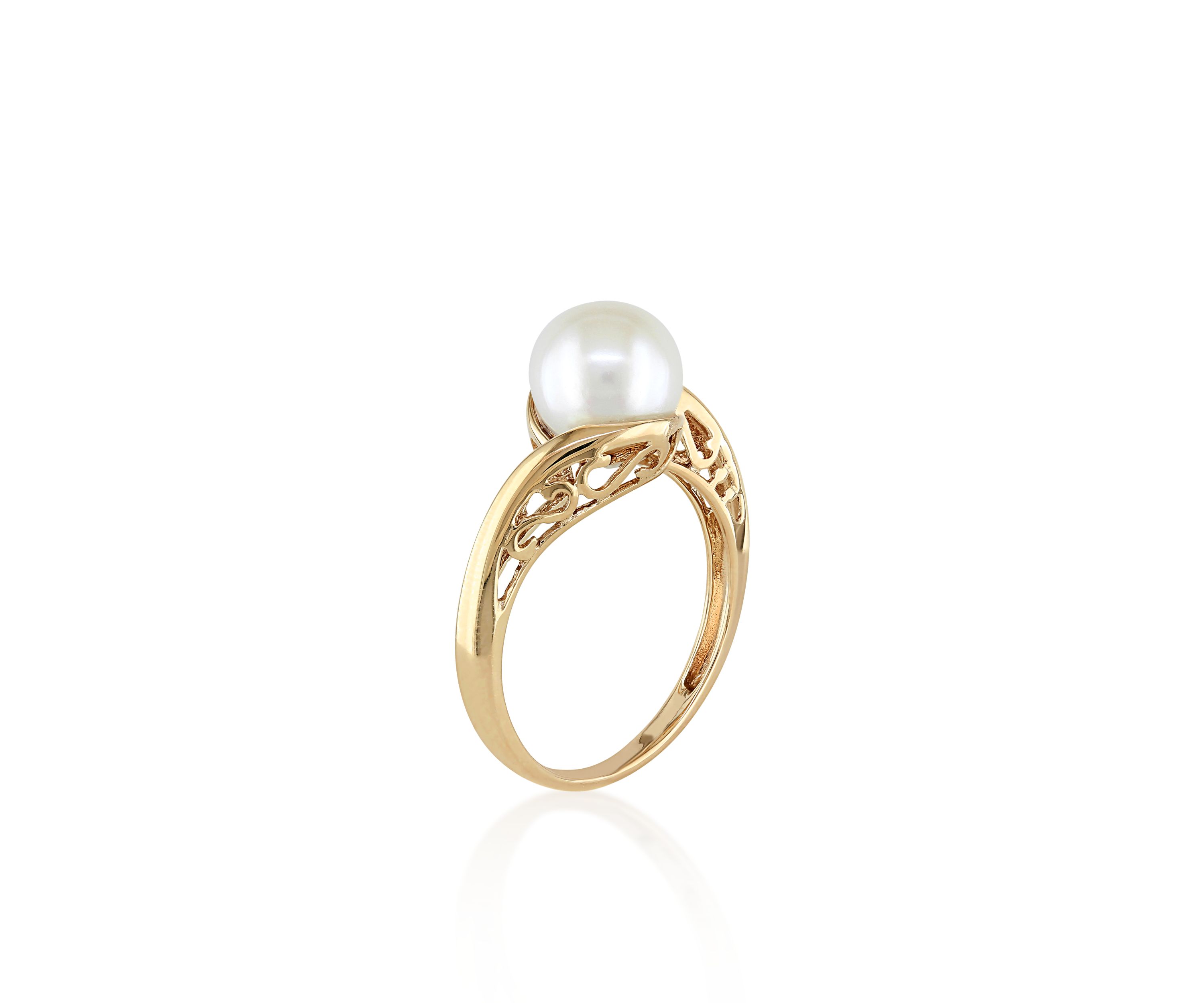 Cultured Freshwater Pearl Ring in 10k Yellow Gold