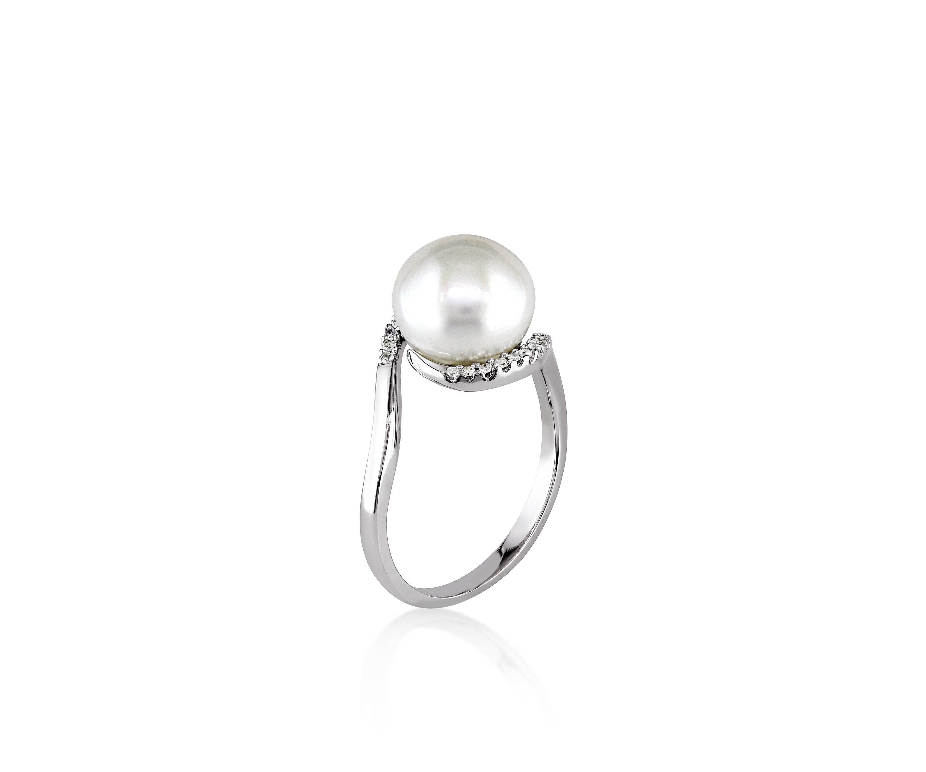 Sterling Silver White Cultured Freshwater Pearl and Diamond Ring