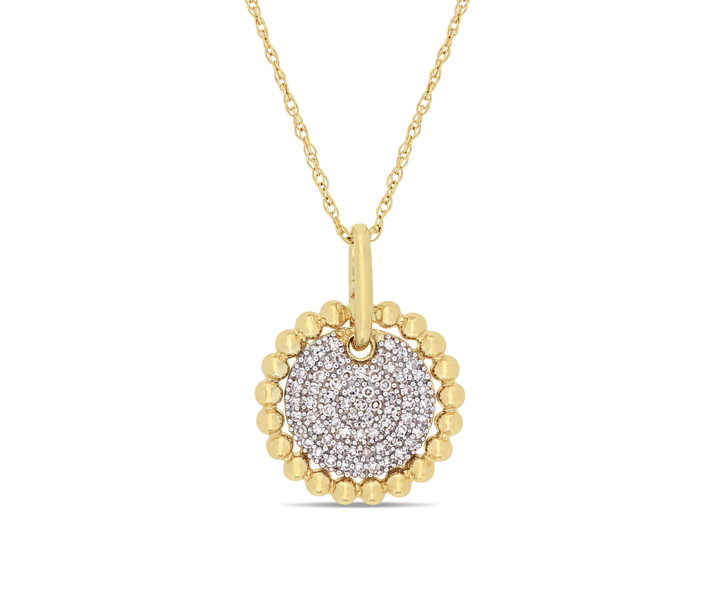 1/5 ct. t.w. Diamond Cluster Pendant with Chain in 10k Yellow Gold