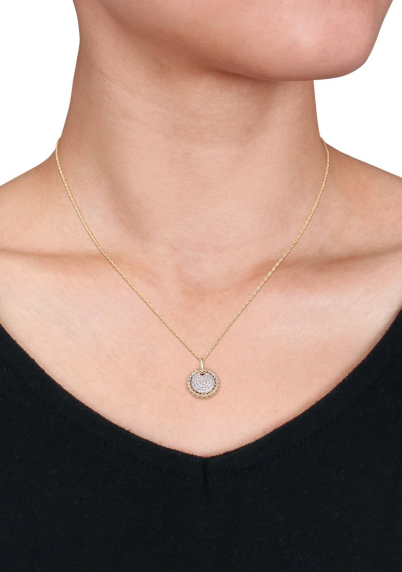 1/5 ct. t.w. Diamond Cluster Pendant with Chain in 10k Yellow Gold