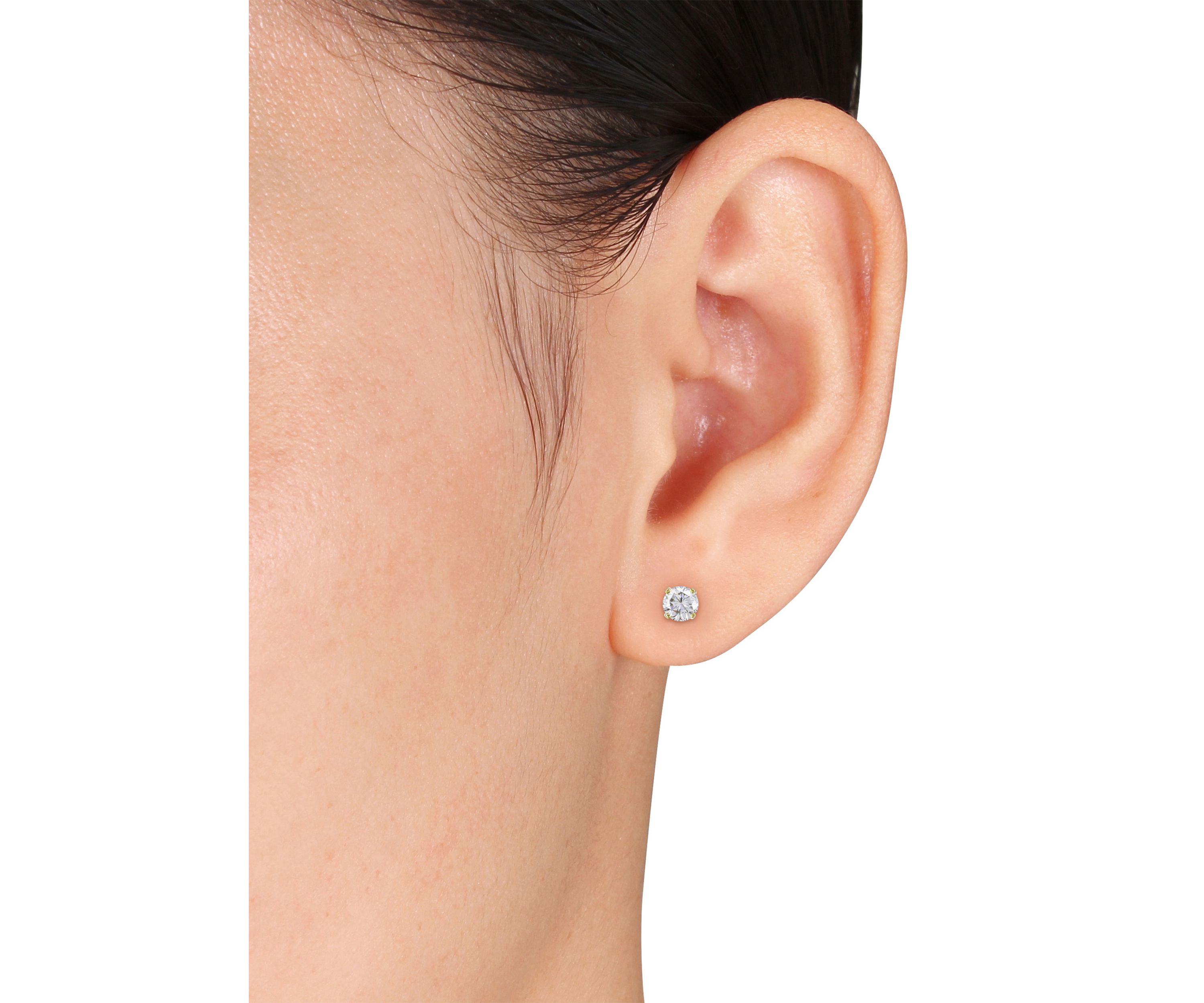  1/2 ct. t.w. Diamond Stud Earrings in 14k Yellow Gold