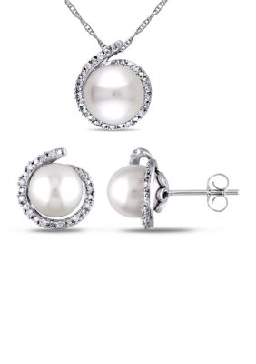 Belk & Co 2-Piece Cultured Freshwater Pearl and 1/7 ct. t.w. Diamond Halo Stud Earrings and Necklace Set in 10k White Gold