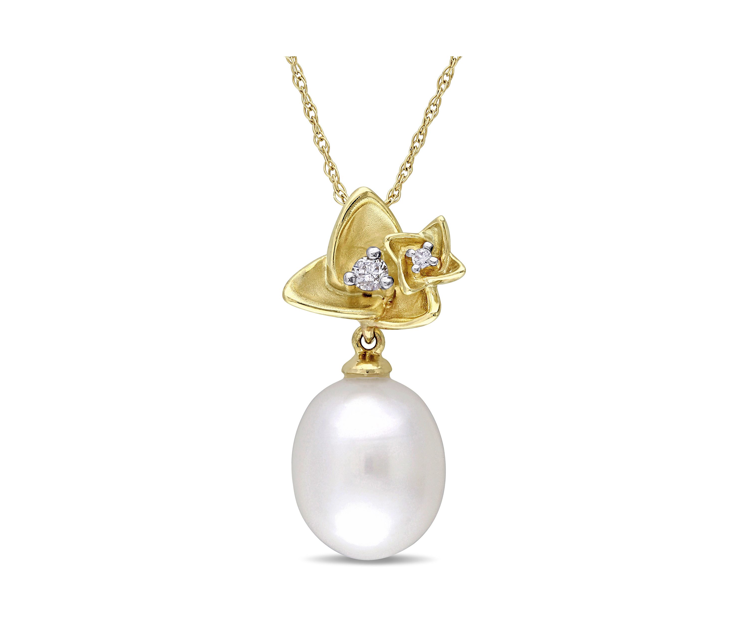 10-10.5 Millimeter Cultured Freshwater Pearl and Diamond Flower Pendant With Chain in 10k Yellow Gold
