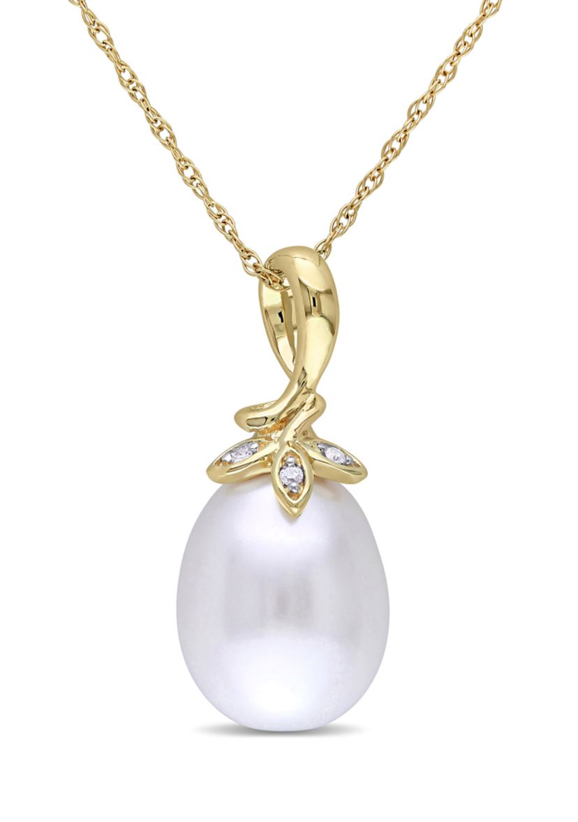9-10 Millimeter Cultured Freshwater Pearl and Diamond Accent Twist Pendant with Chain in 10k Yellow Gold