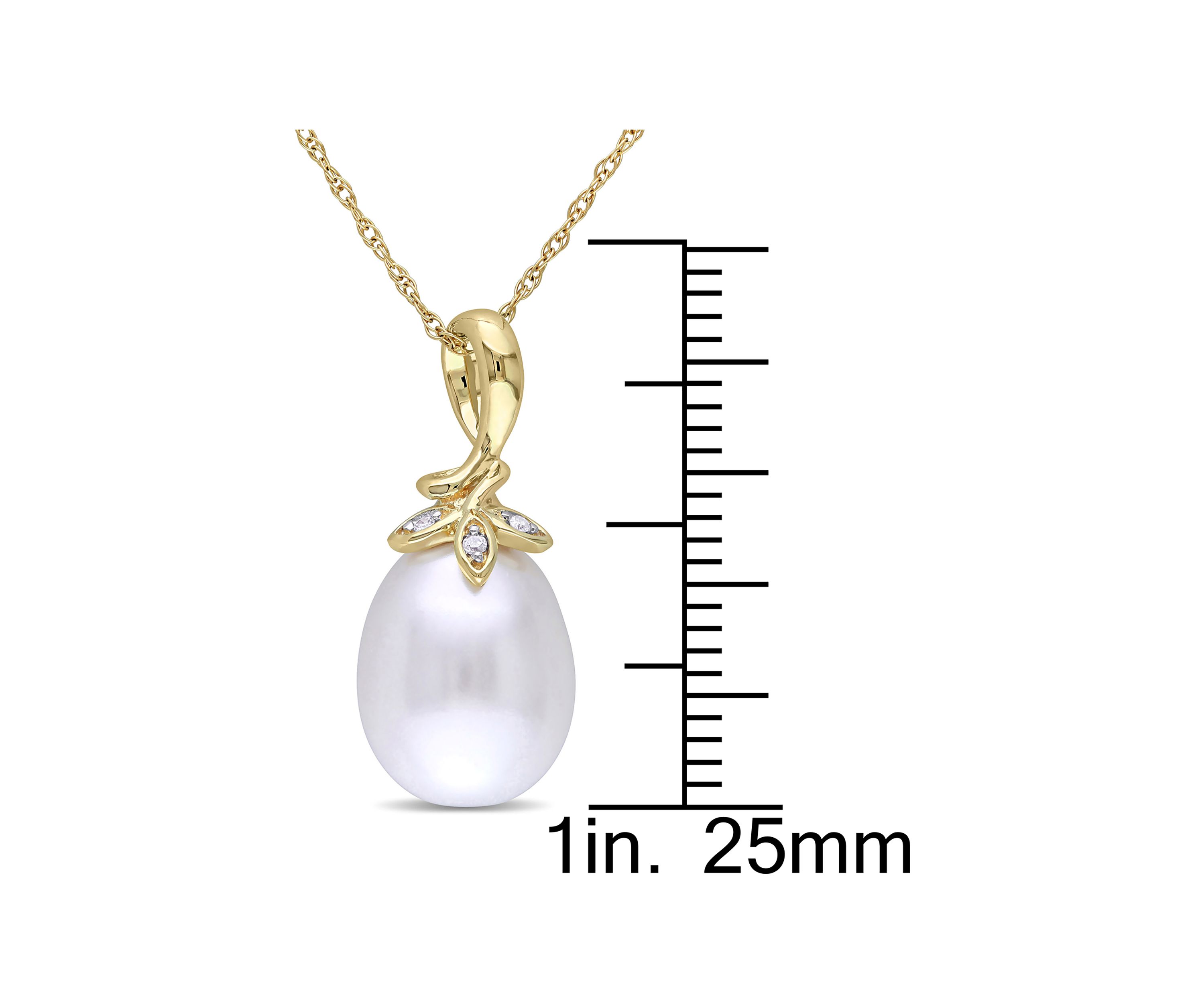 9-10 Millimeter Cultured Freshwater Pearl and Diamond Accent Twist Pendant with Chain in 10k Yellow Gold
