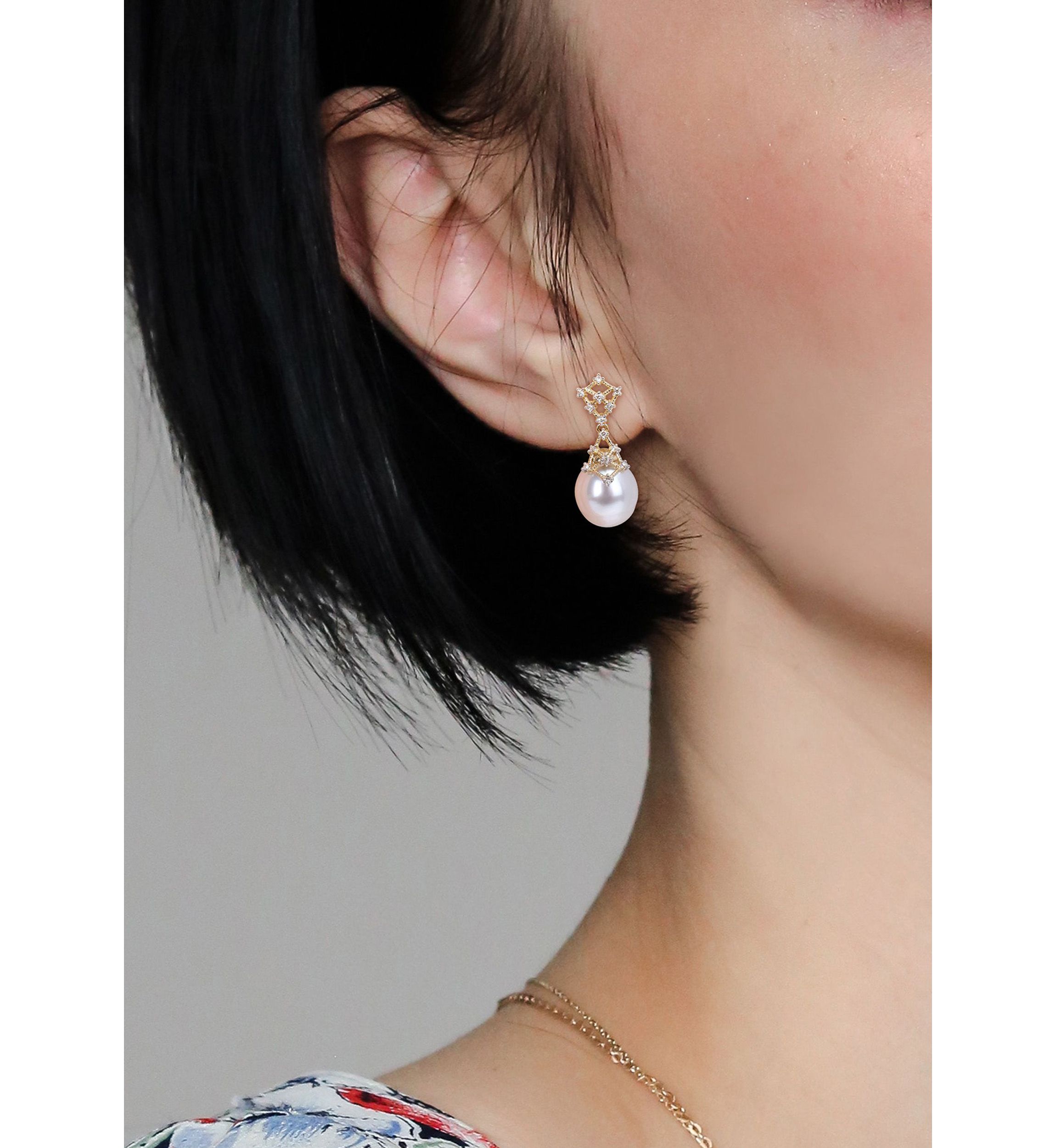 9-10MM South Sea Cultured Pearl and 1/7 CT TW Diamond Filigree Drop Earrings in 14k Yellow Gold