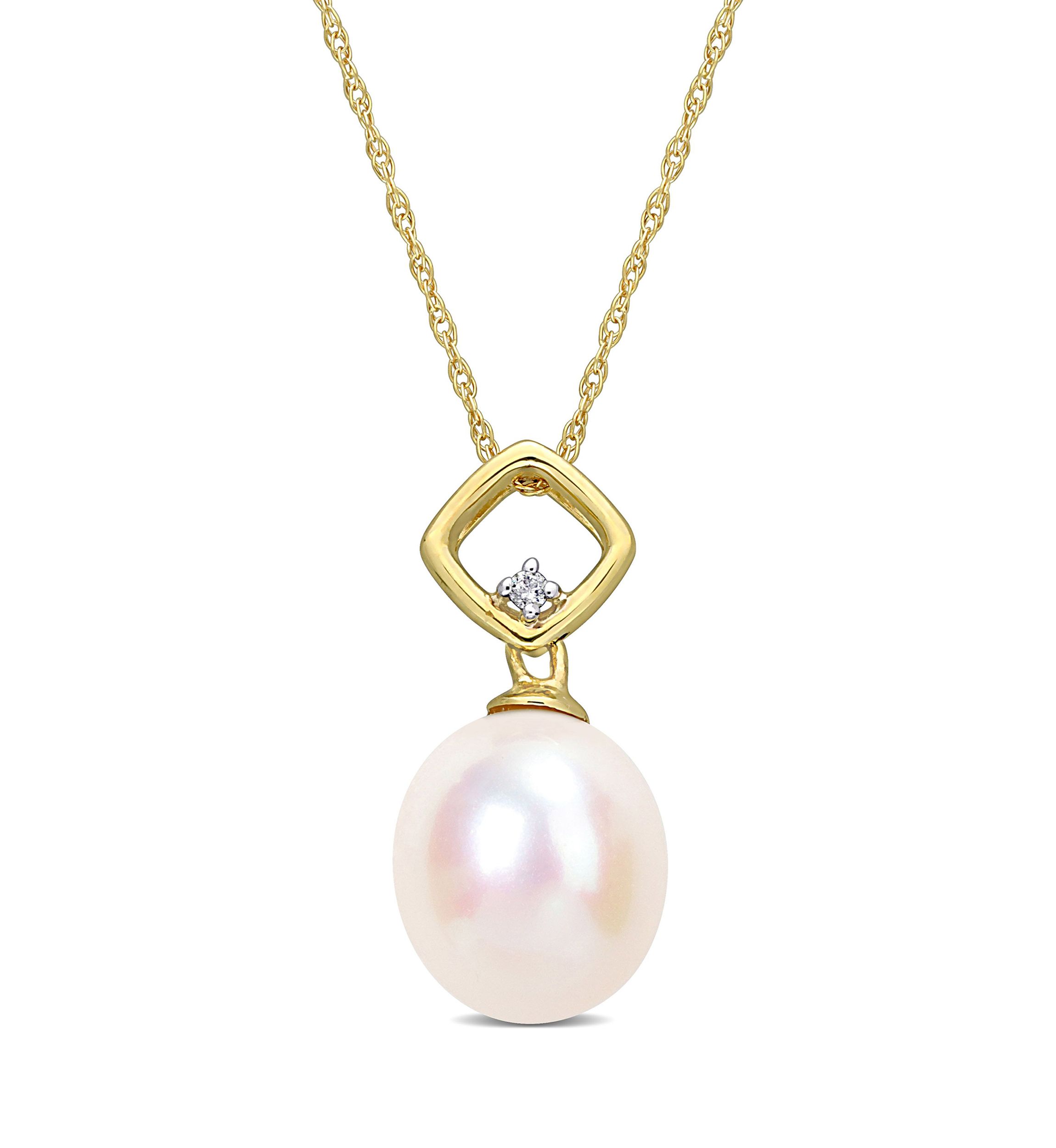 9-9.5mm Freshwater Cultured Pearl and Diamond Accent in 14k Yellow Gold
