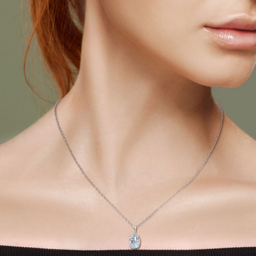 2.5 ct. t.g.w. Sky Blue Topaz Solitaire Pendant with Chain in Sterling Silver