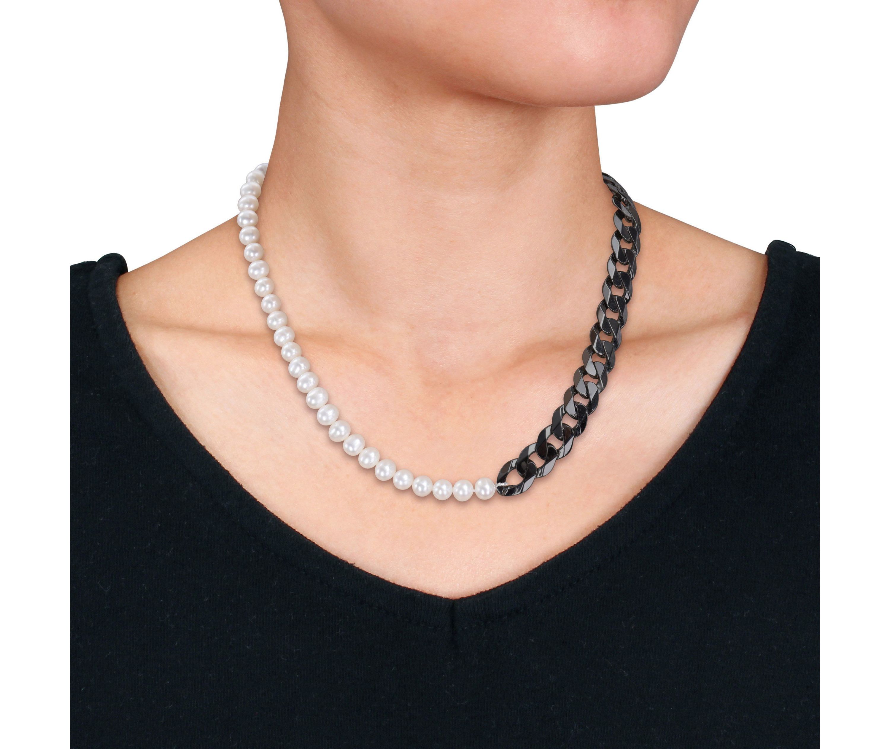 Freshwater Cultured Pearl with Curb Link Chain in Sterling Silver with Black Rhodium Plated