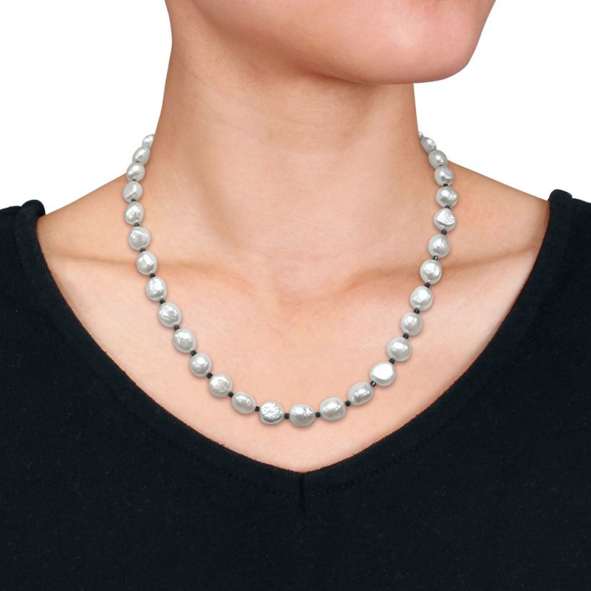 9-10mm Freshwater Cultured Pearl and Black Spinel Beads Necklace with Sterling Silver Lobster clasp