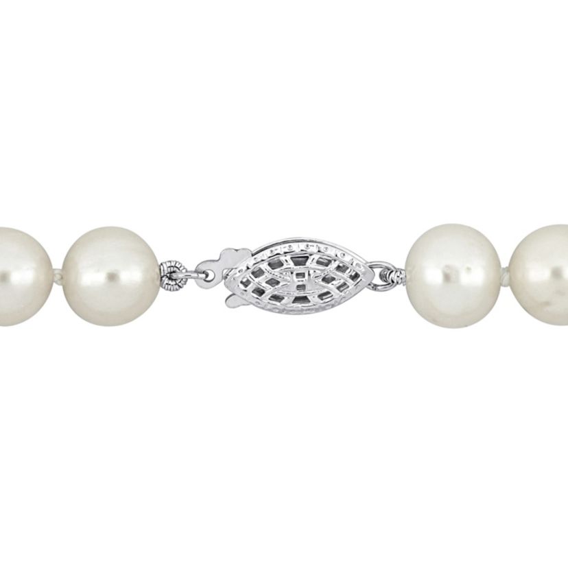 8-8.5mm Freshwater Cultured Pearl Necklace with Silver Ball Clasp