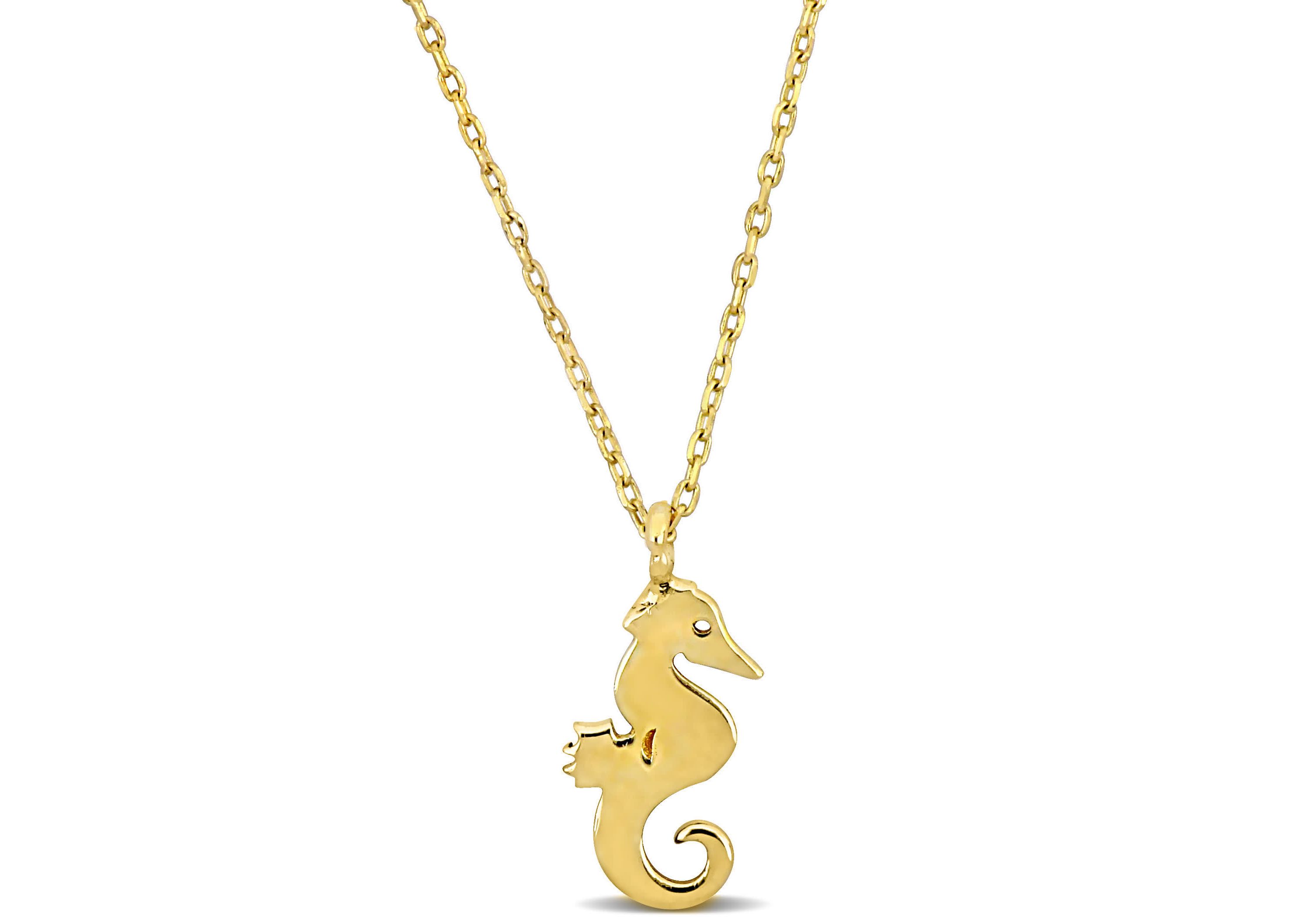 Seahorse Pendant Necklace in 14K Yellow Gold