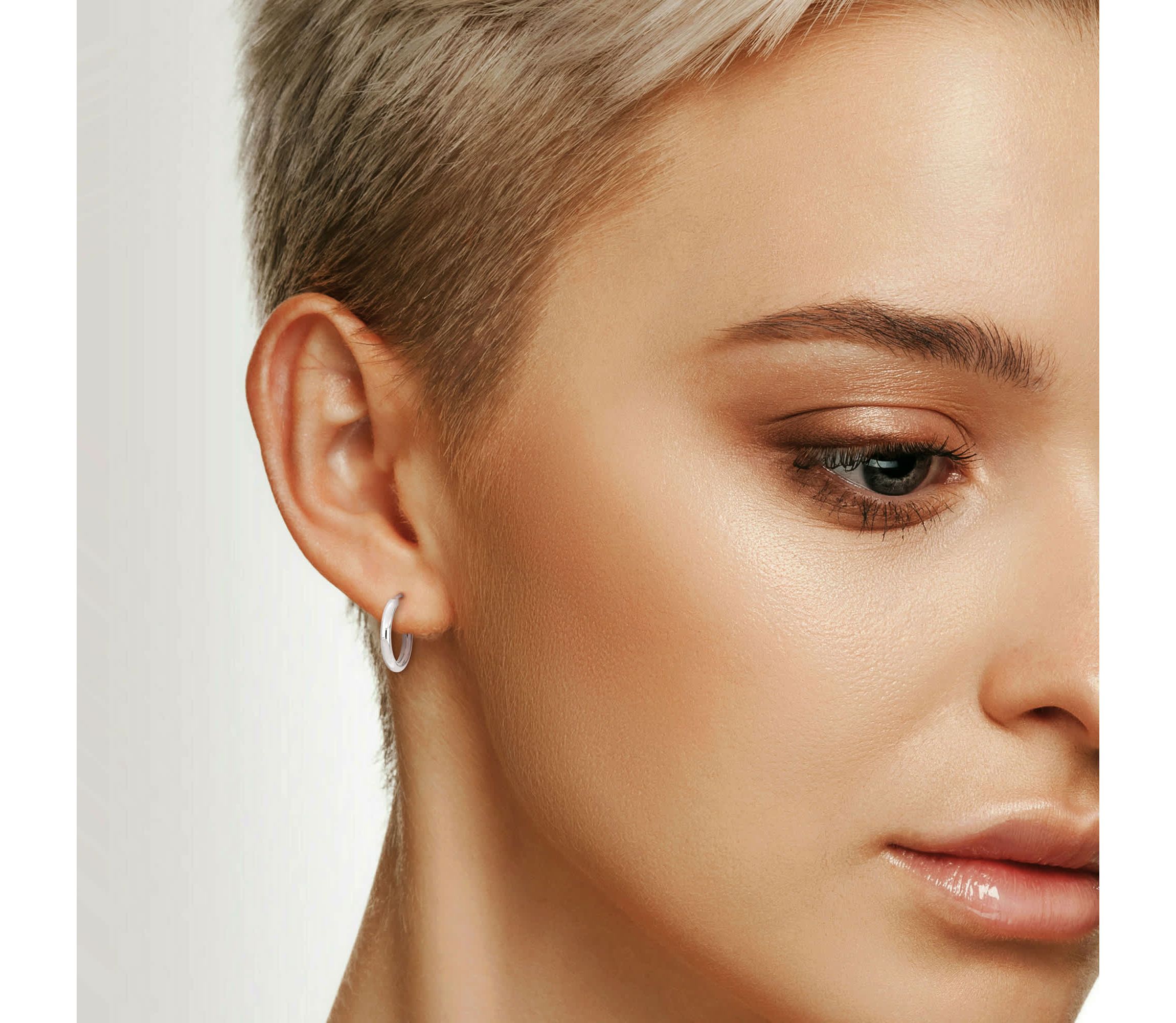20mm Round Hoop Earrings in Sterling Silver