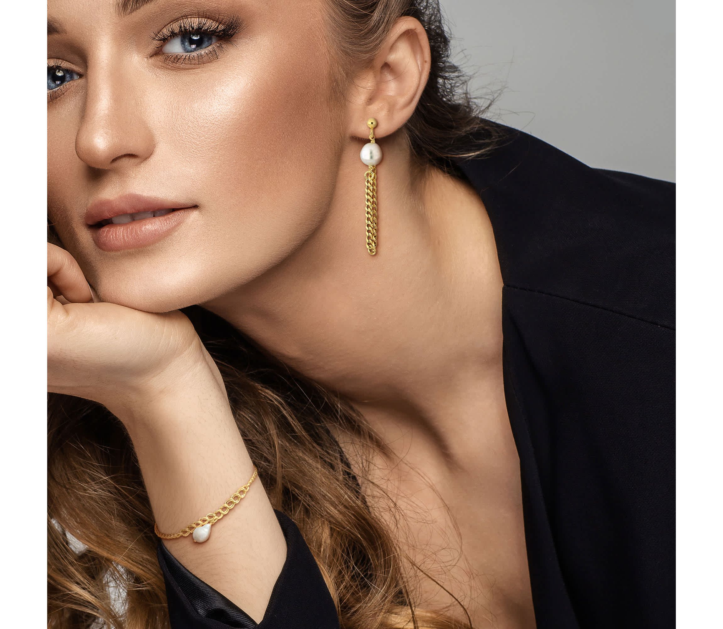 2-Piece Set of 8-10mm Freshwater Cultured Pearl Drop Earrings and Bracelet in Yellow Plated Sterling Silver
