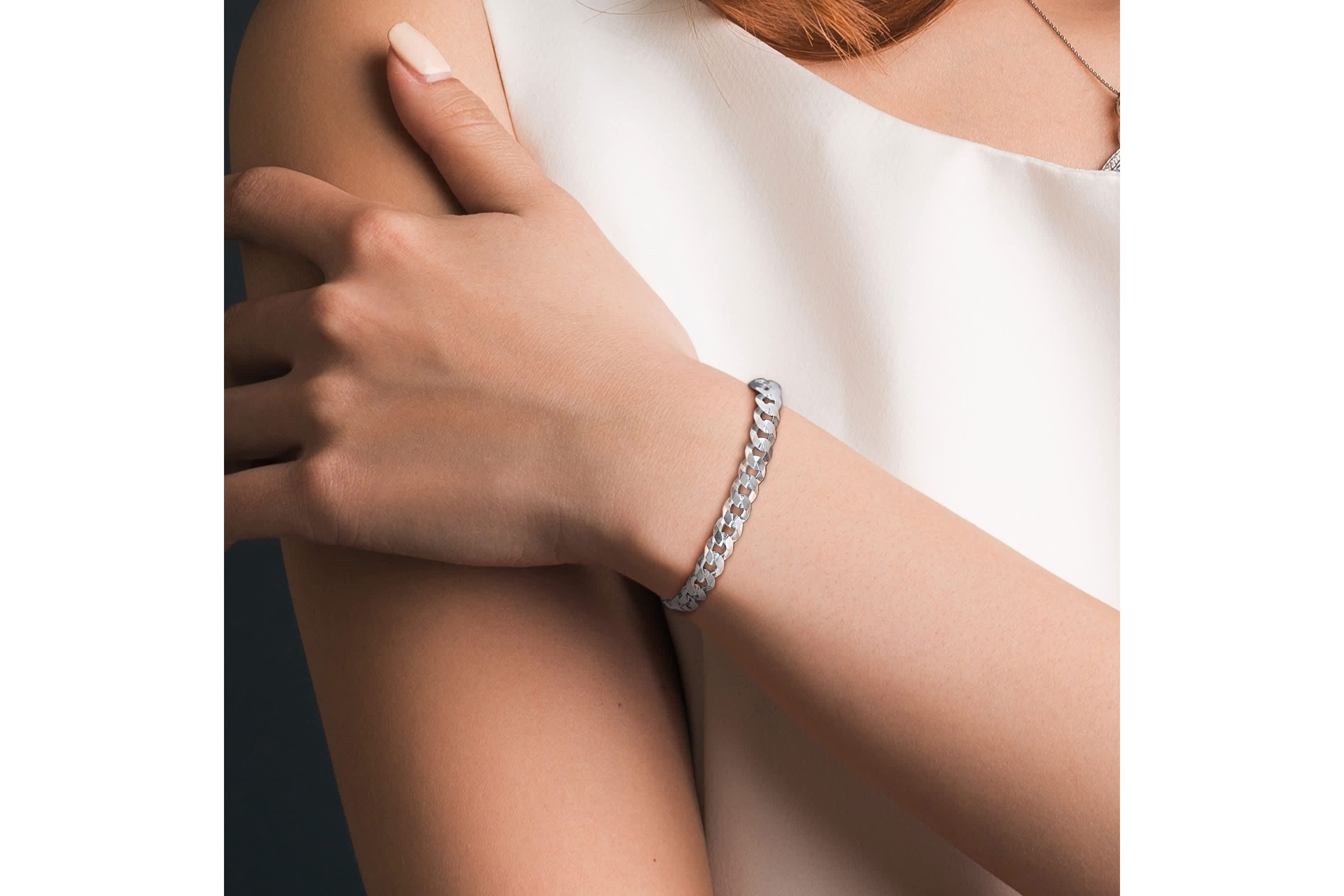7.5mm Diamond Cut Curb Bevelled Bracelet in Sterling Silver