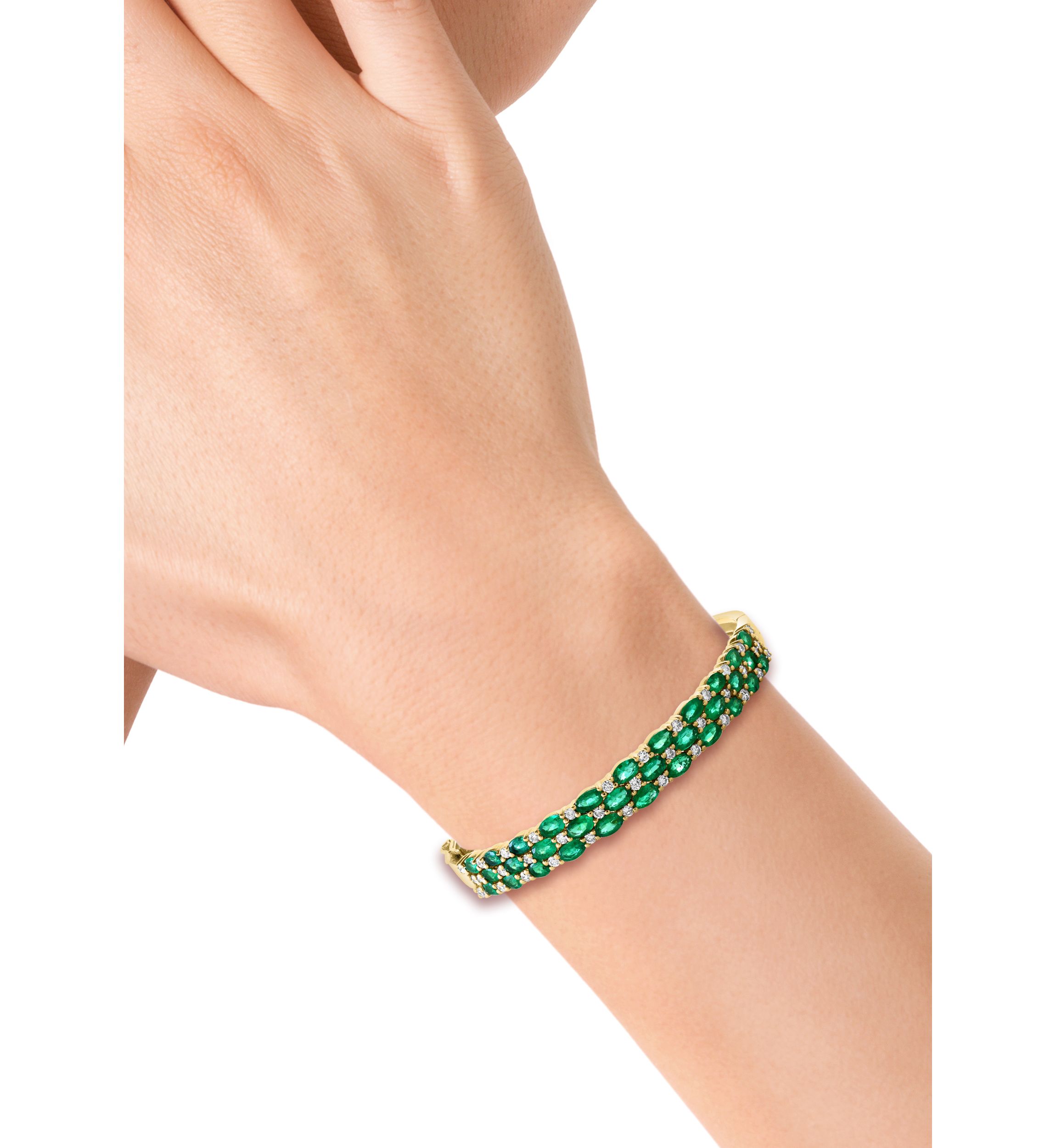  14K Yellow Gold Diamond Emerald Bangle 