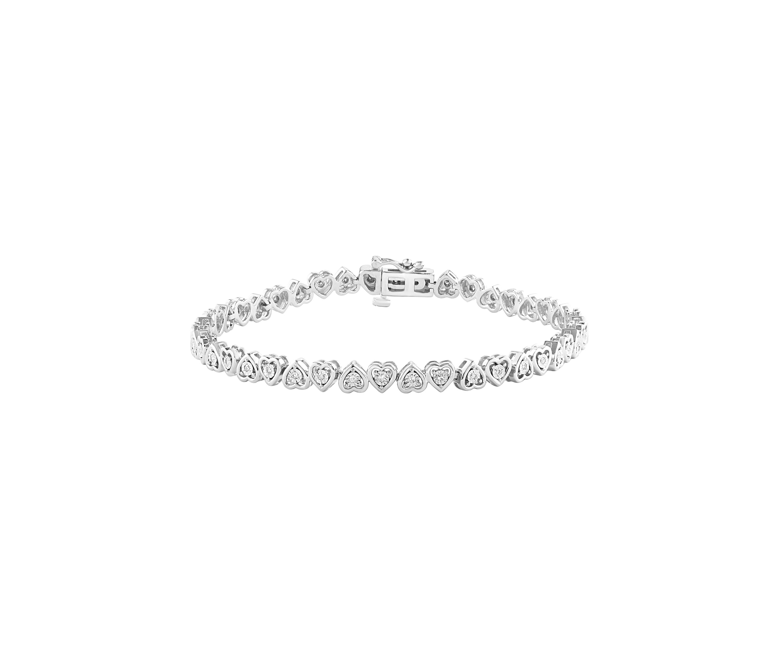 1/5 ct. t.w. Diamond Heart Link Bracelet in Sterling Silver