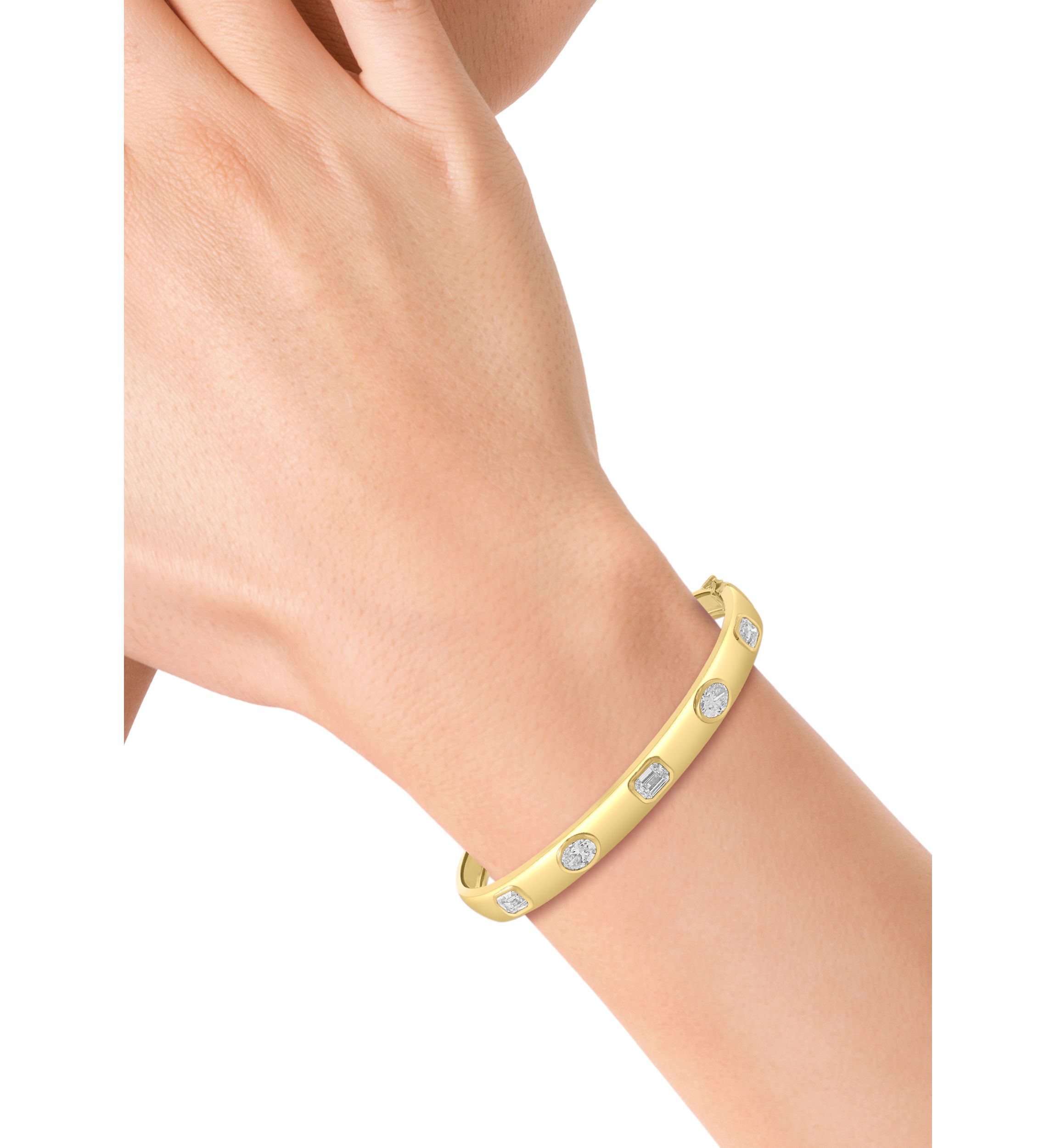 14K Yellow Gold Lab Grown Diamond Bangle 