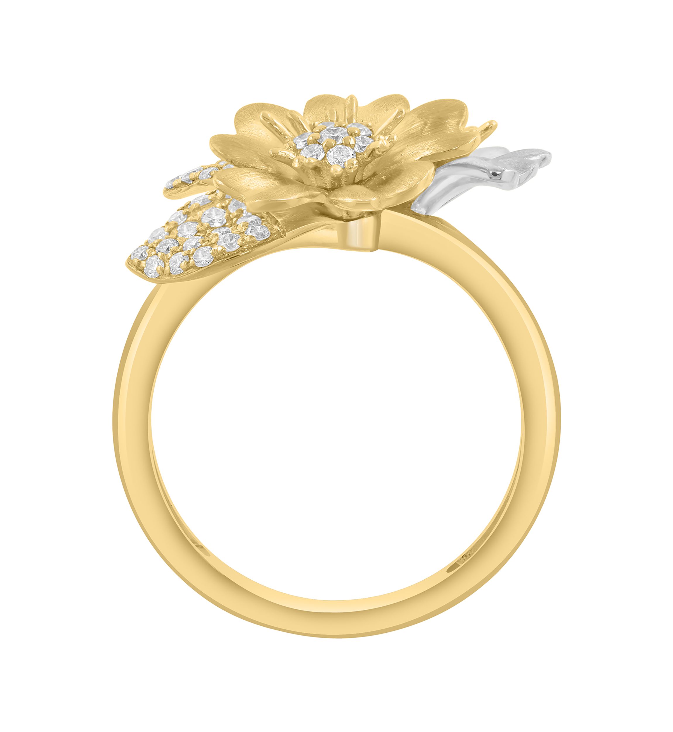 1/3 ct. t.w. Flower Ring in 14K Two Tone Gold