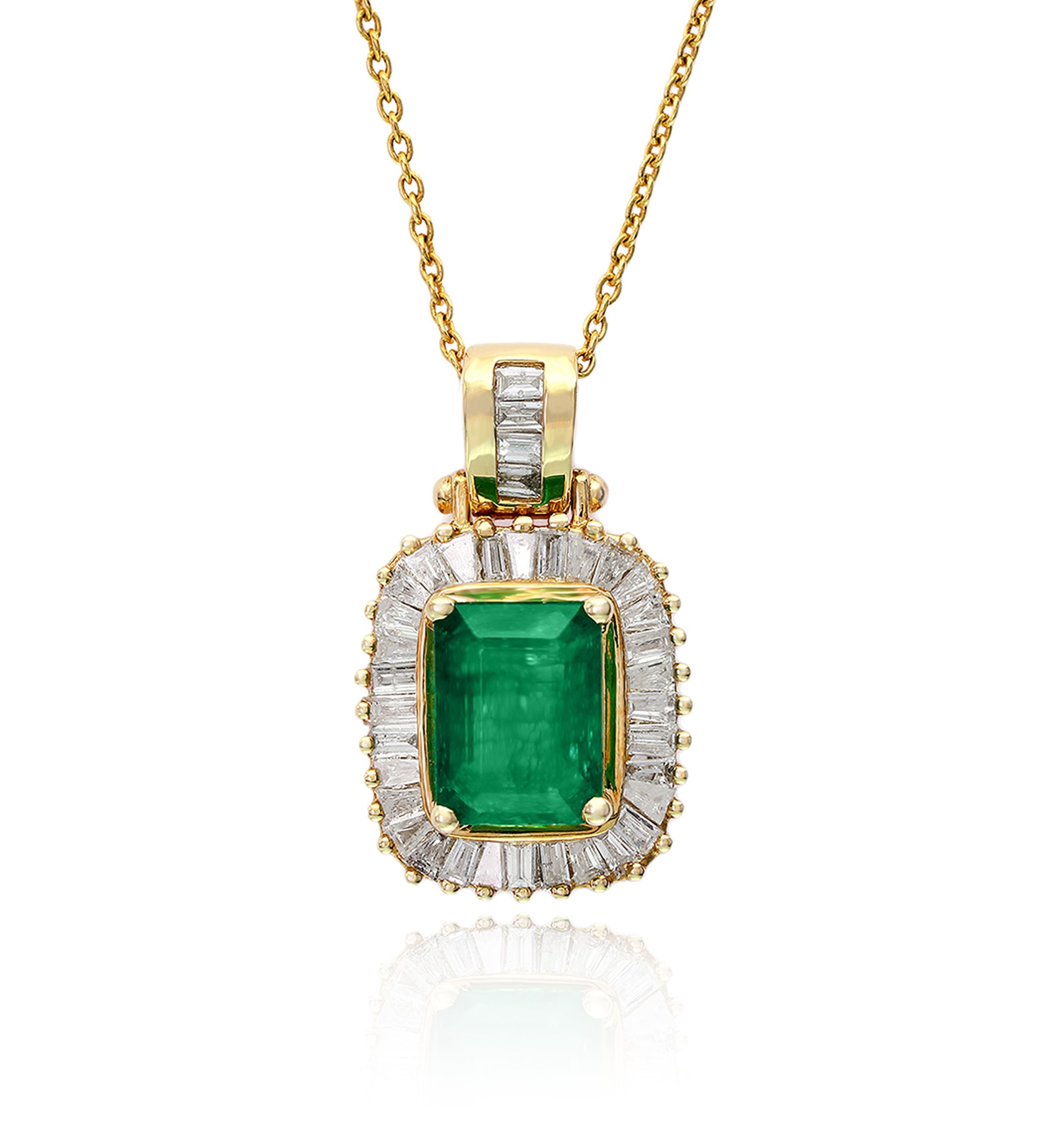 Emerald and Diamond Pendant Necklace in 14K Yellow Gold