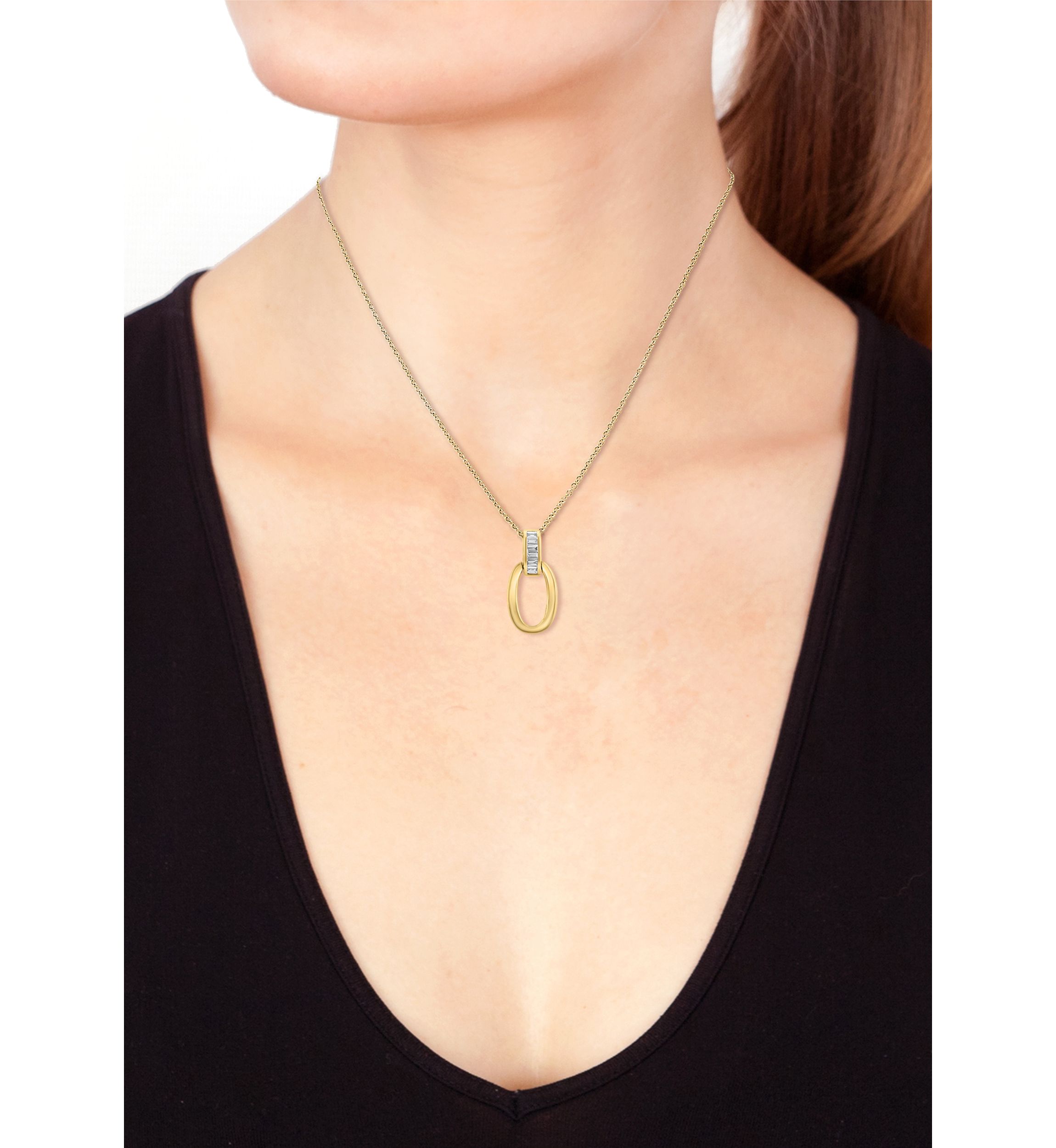 1/10 ct. t.w. Diamond Oval Necklace in 14K Yellow Gold