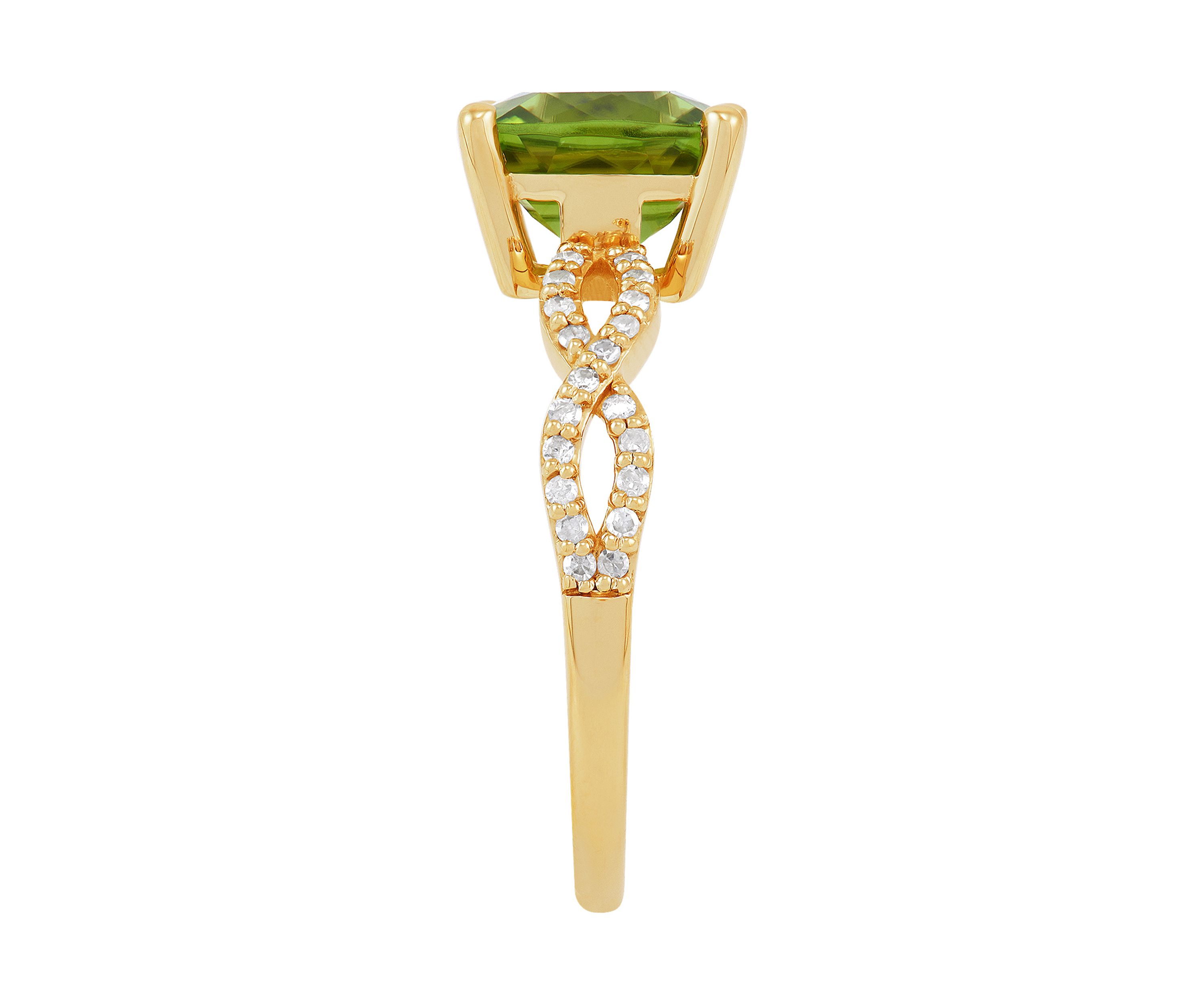 1/6 ct. t.w. Diamond and Peridot Ring in 10K Yellow Gold