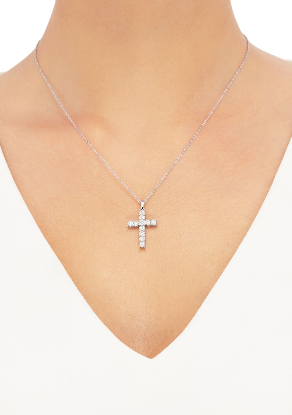 1/2 ct. t.w. Diamond Cross Pendant on Chain 