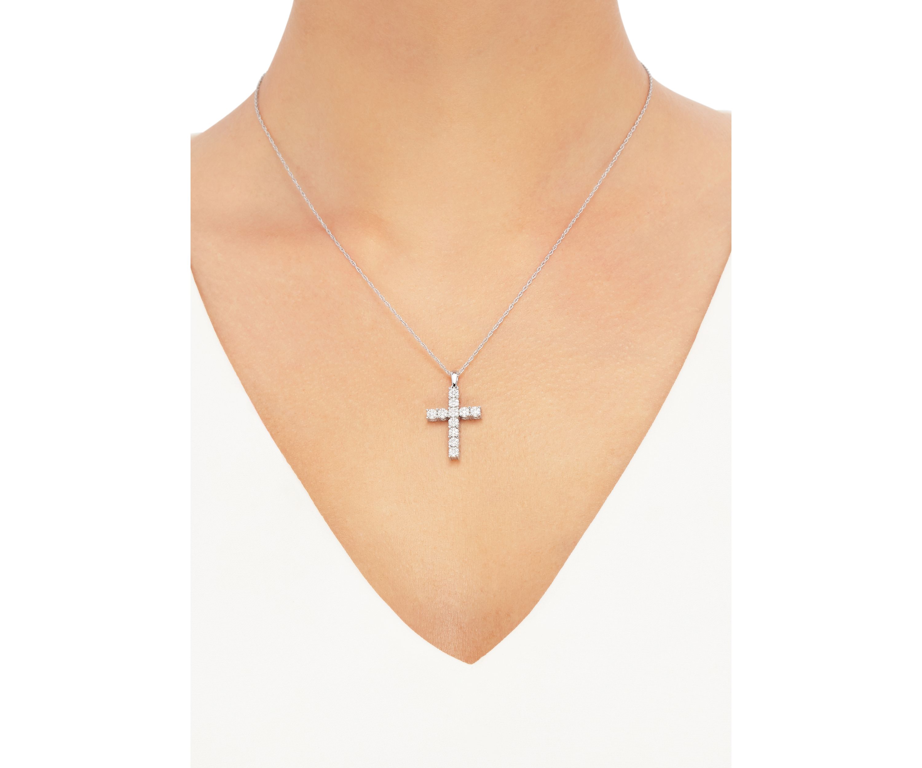 1/2 ct. t.w. Diamond Cross Pendant on Chain 