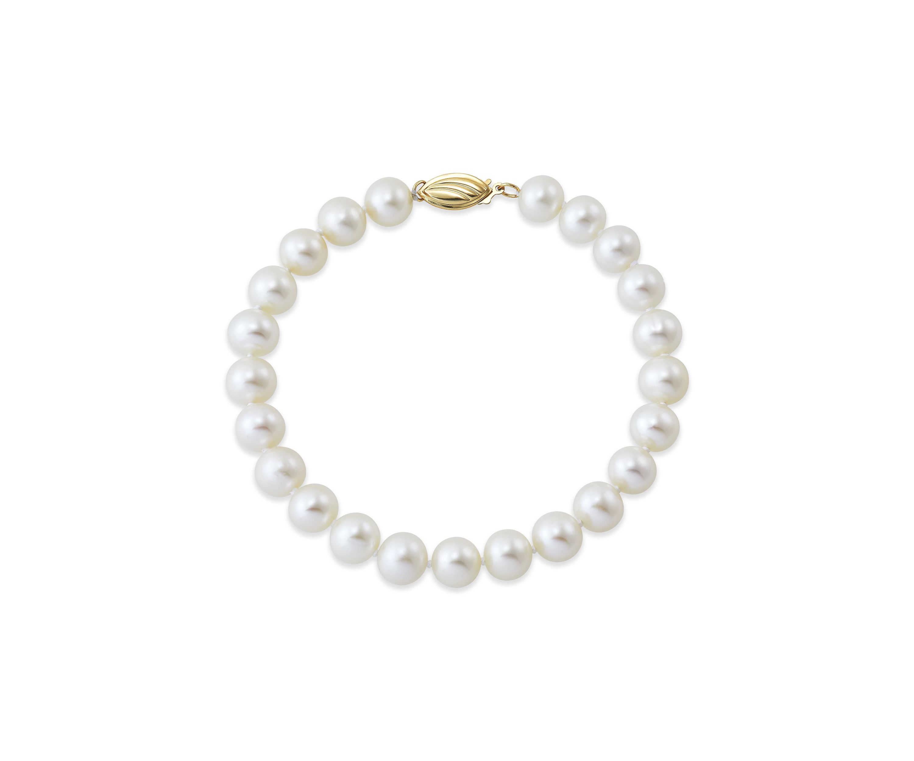 White Pearl Single Strand Bracelet in 14K Yellow Gold