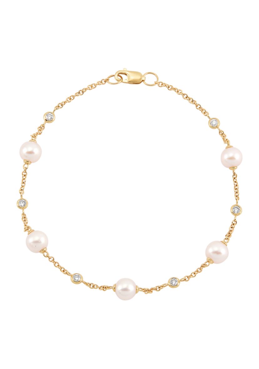 Pearl and 1/5 ct. t.w. Lab Grown Diamond Bracelet in 10K Yellow Gold