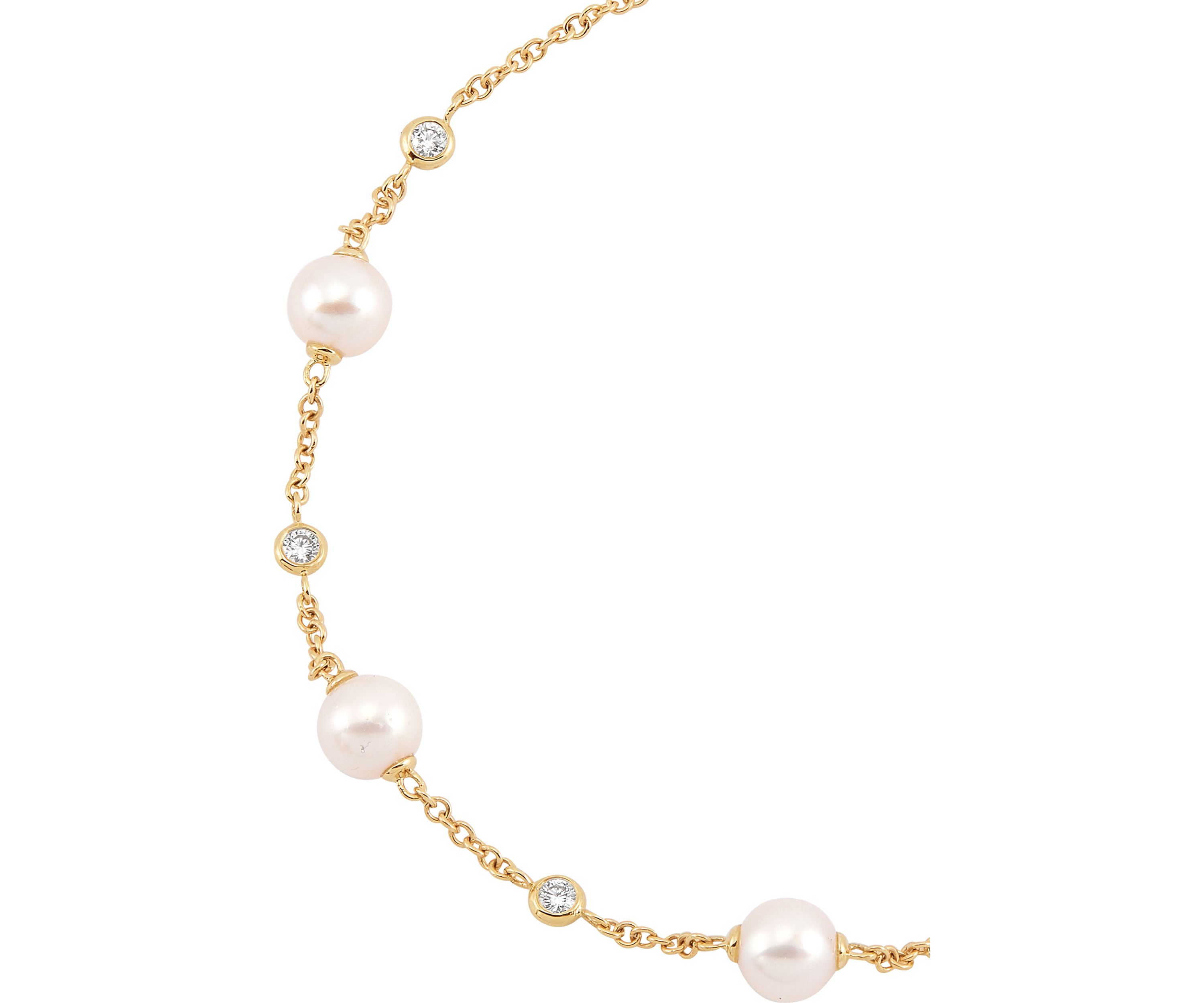 Pearl and 1/5 ct. t.w. Lab Grown Diamond Bracelet in 10K Yellow Gold