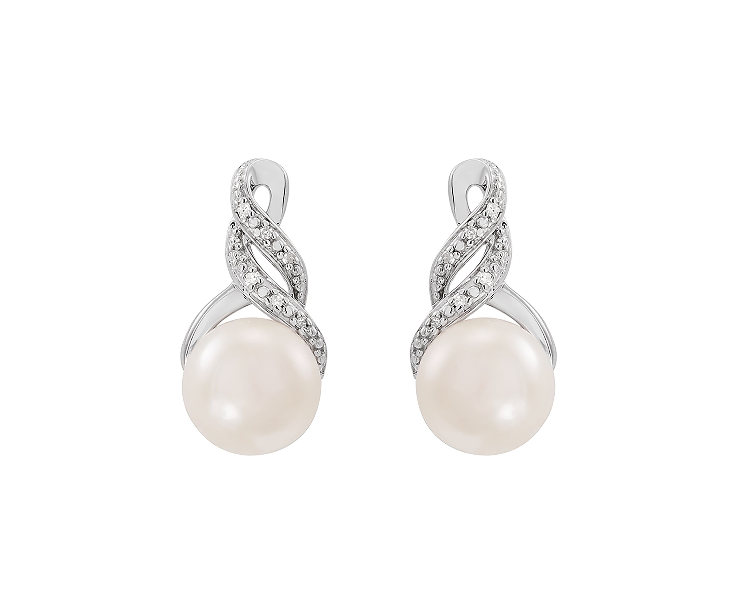 1/10 ct. t.w. Diamond and Pearl Pendant with 18" Rope Chain and Earrings Set in Sterling Silver 