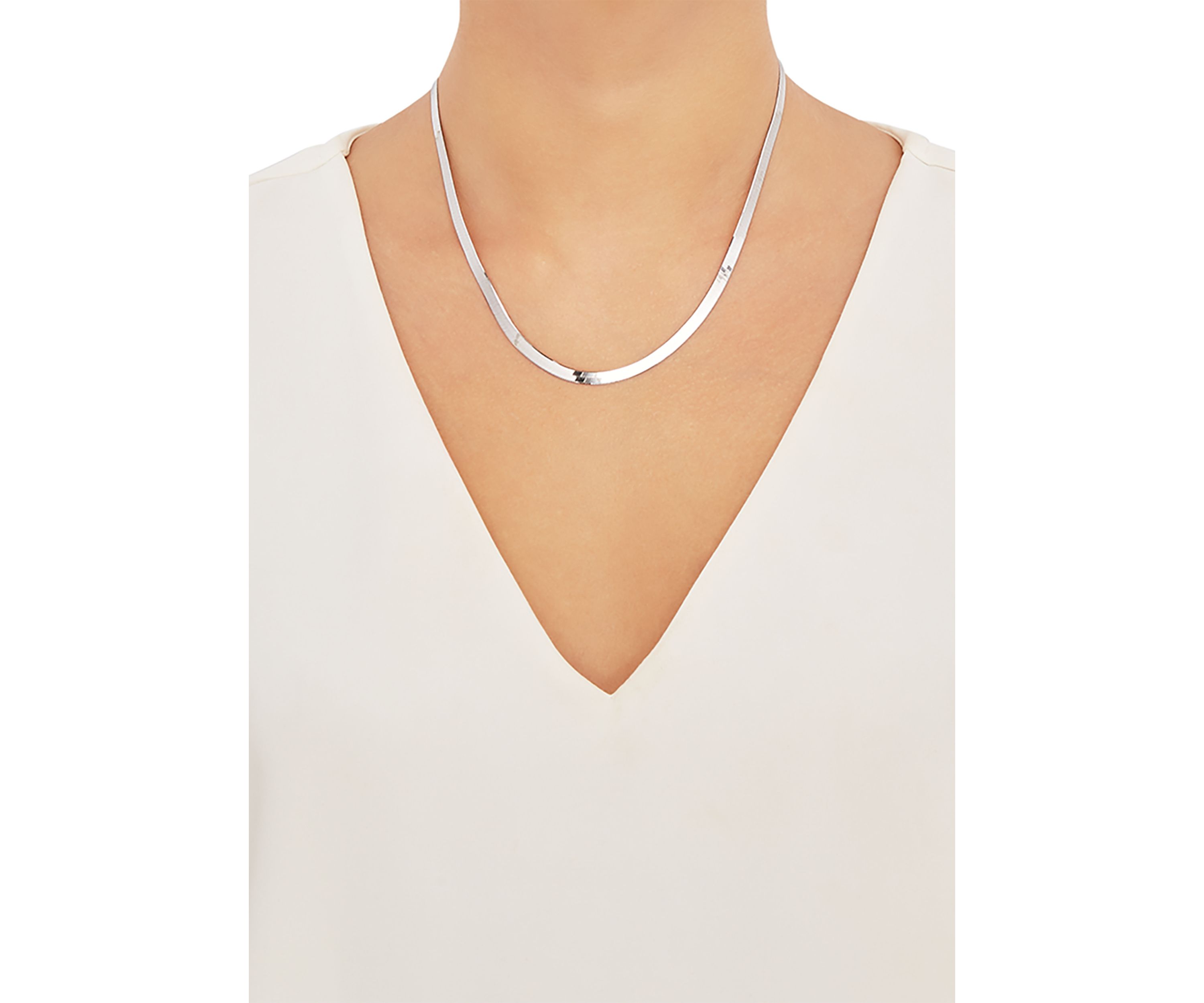 4.5 Millimeter Solid Herringbone Chain Necklace in Sterling Silver