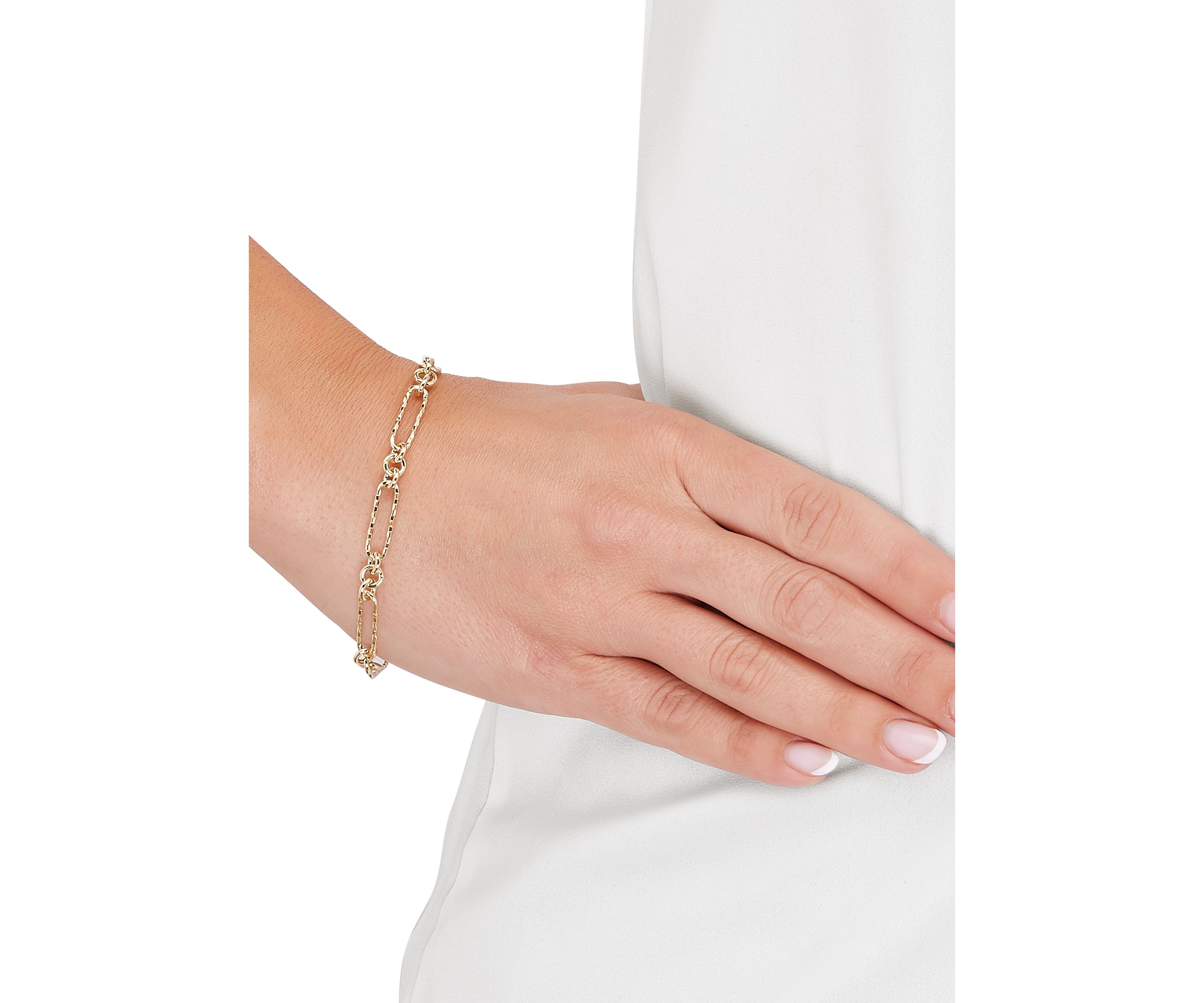 Paperclip Fact Basketweave Design Bracelet in 10K Yellow Gold
