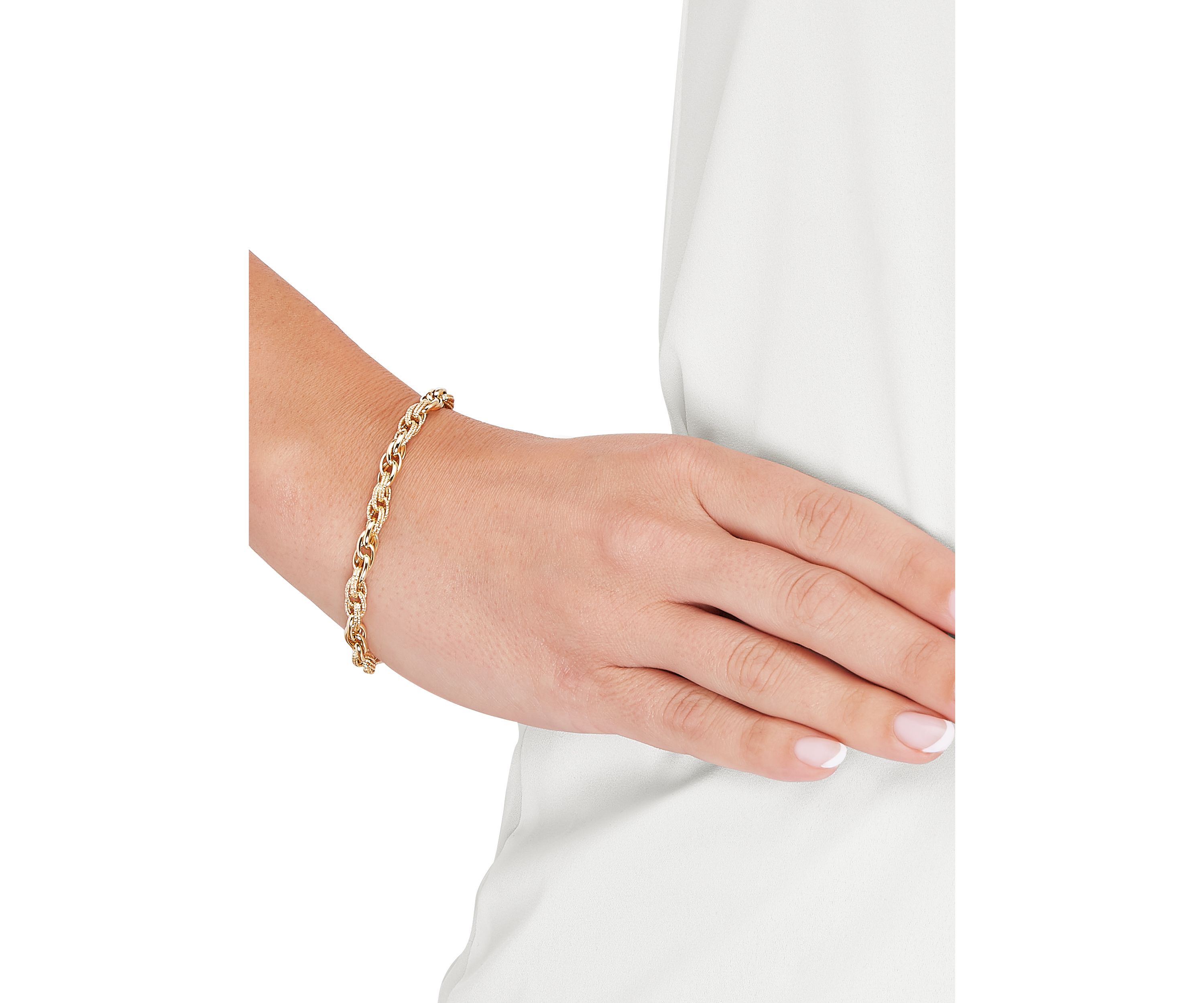 5.5 Millimeter Hollow Oval Links Bracelet in 10K Yellow Gold