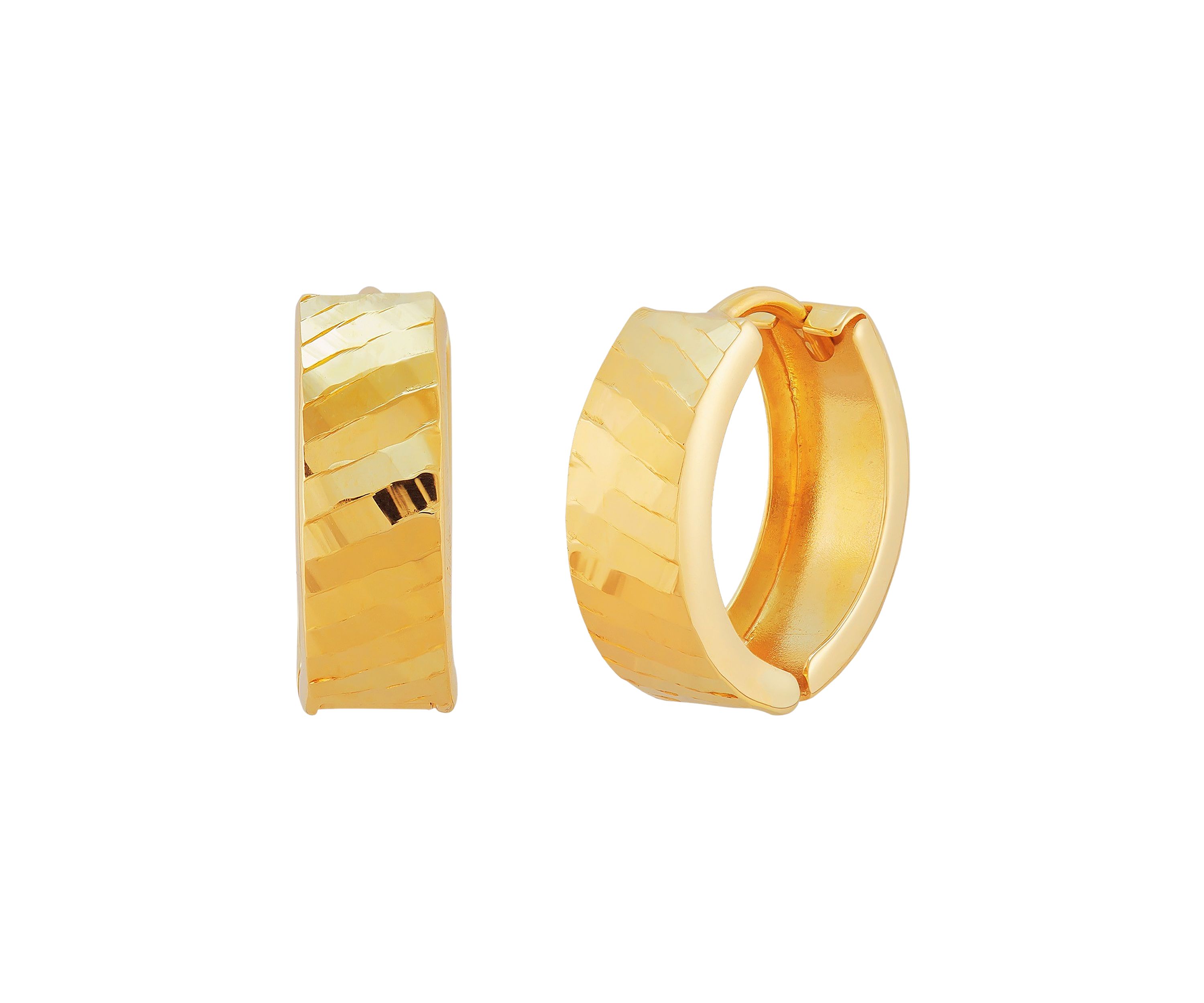 Oval Huggie Hoop Earrings in 10K Yellow Gold