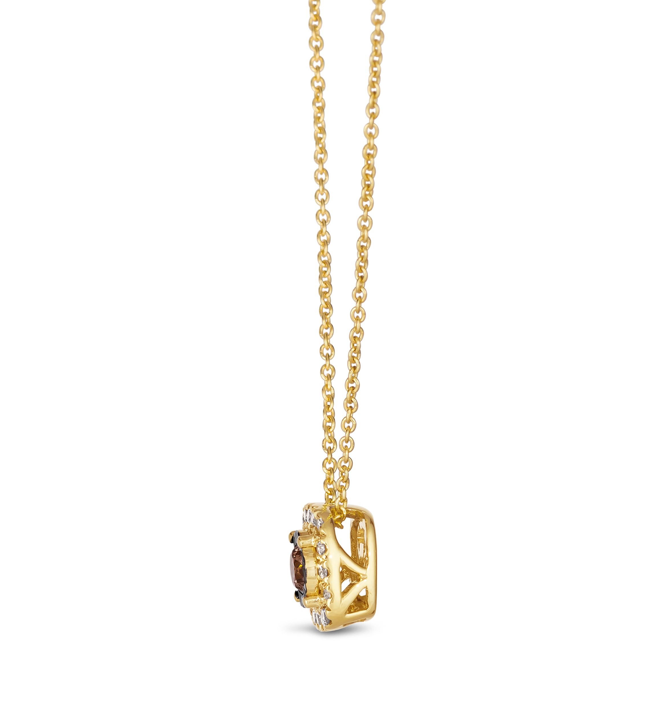 1/5 ct. t.w. Diamond Illusion Square Pendant Necklace in 14K Yellow Gold