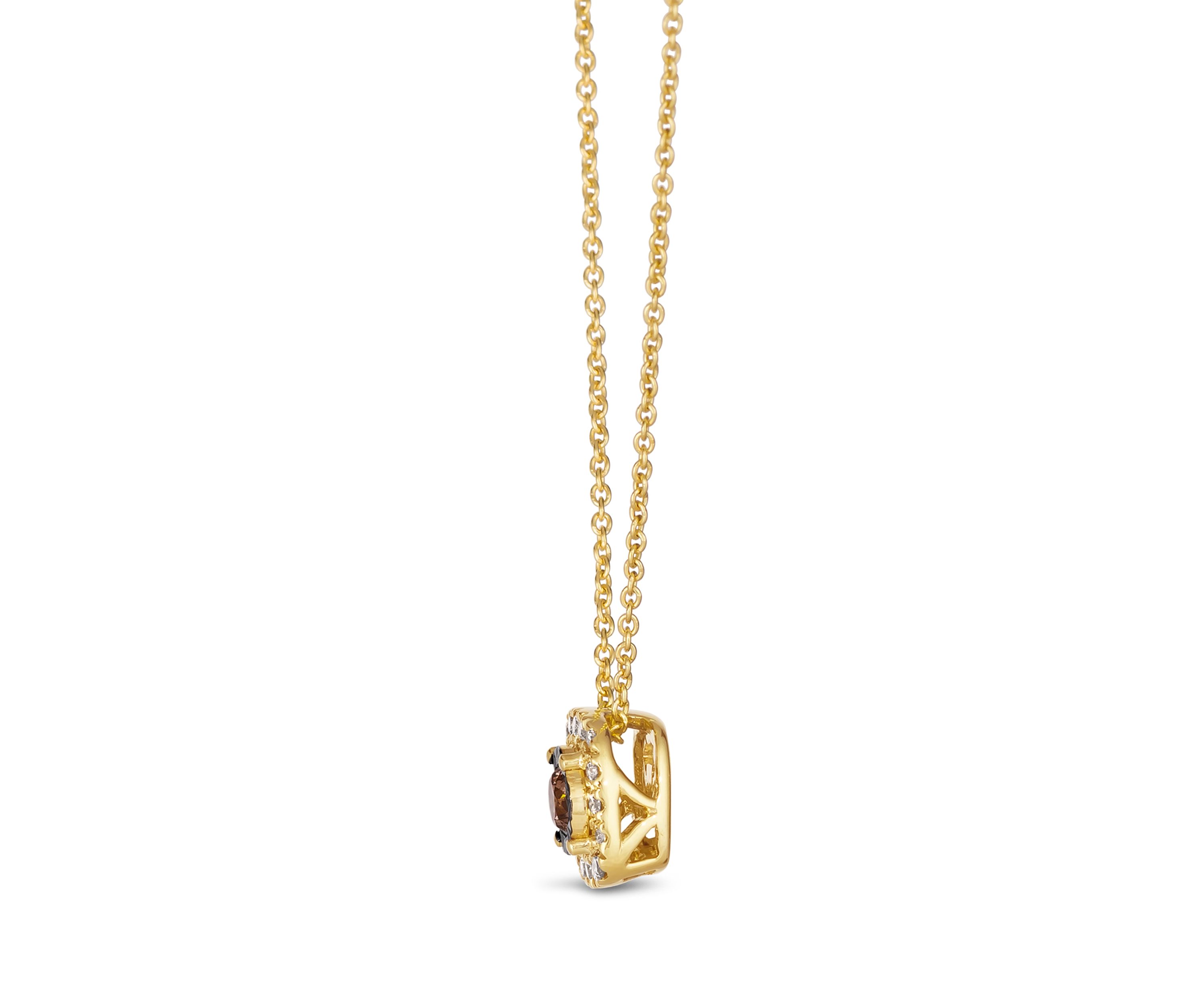1/5 ct. t.w. Diamond Illusion Square Pendant Necklace in 14K Yellow Gold